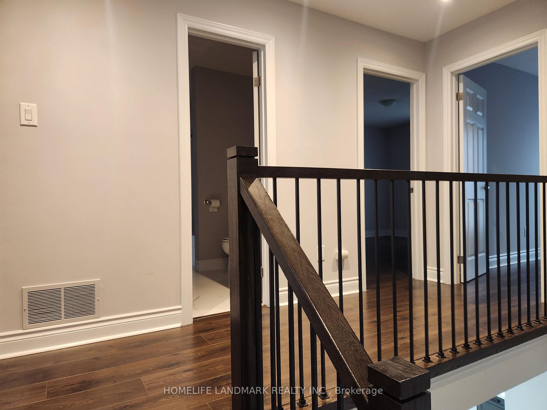 Photo 18 of 7 Poplar Crescent, Aurora, Aurora Highlands — HOMEH