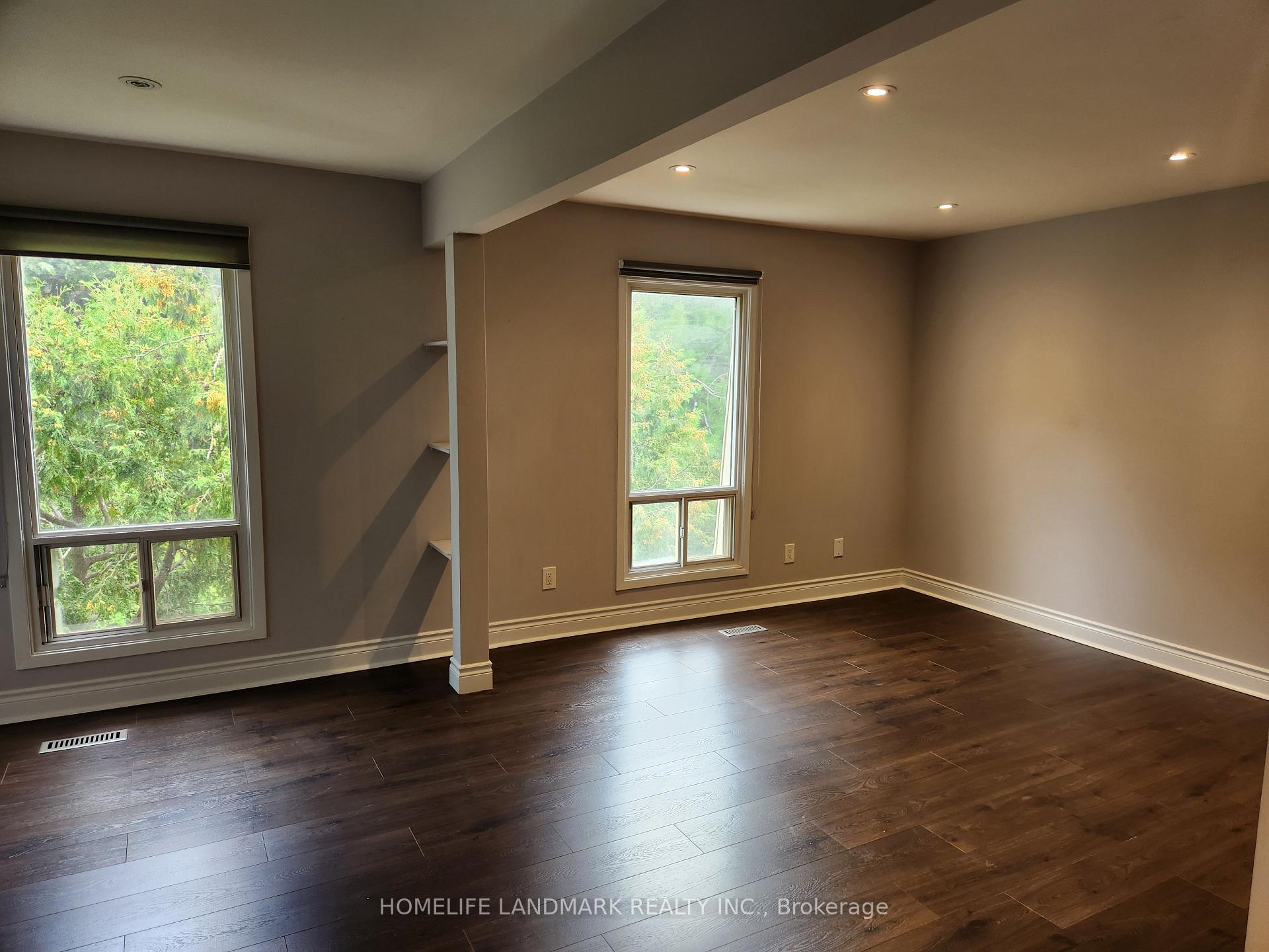 Photo 19 of 7 Poplar Crescent, Aurora, Aurora Highlands — HOMEH