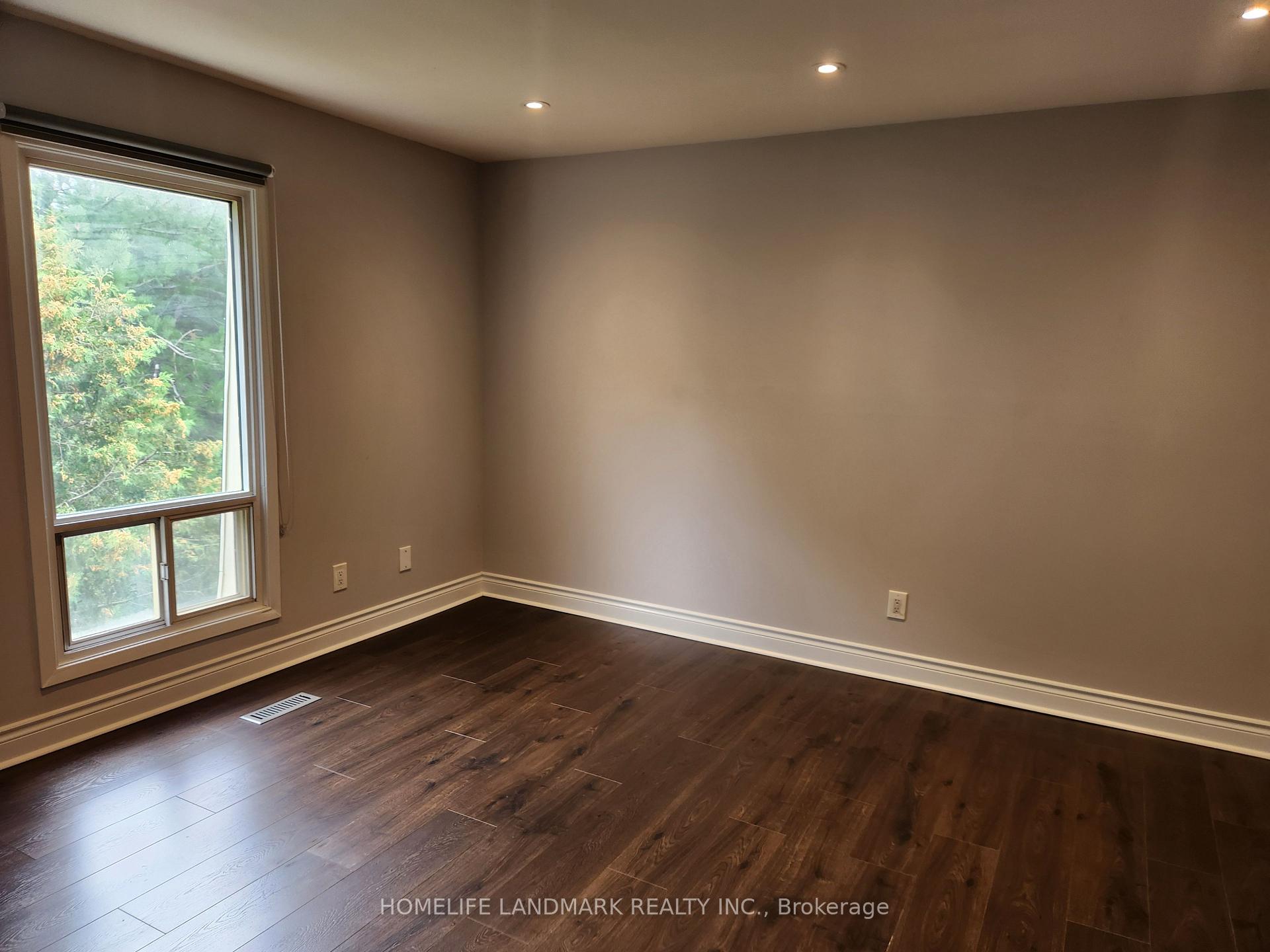 Photo 22 of 7 Poplar Crescent, Aurora, Aurora Highlands — HOMEH