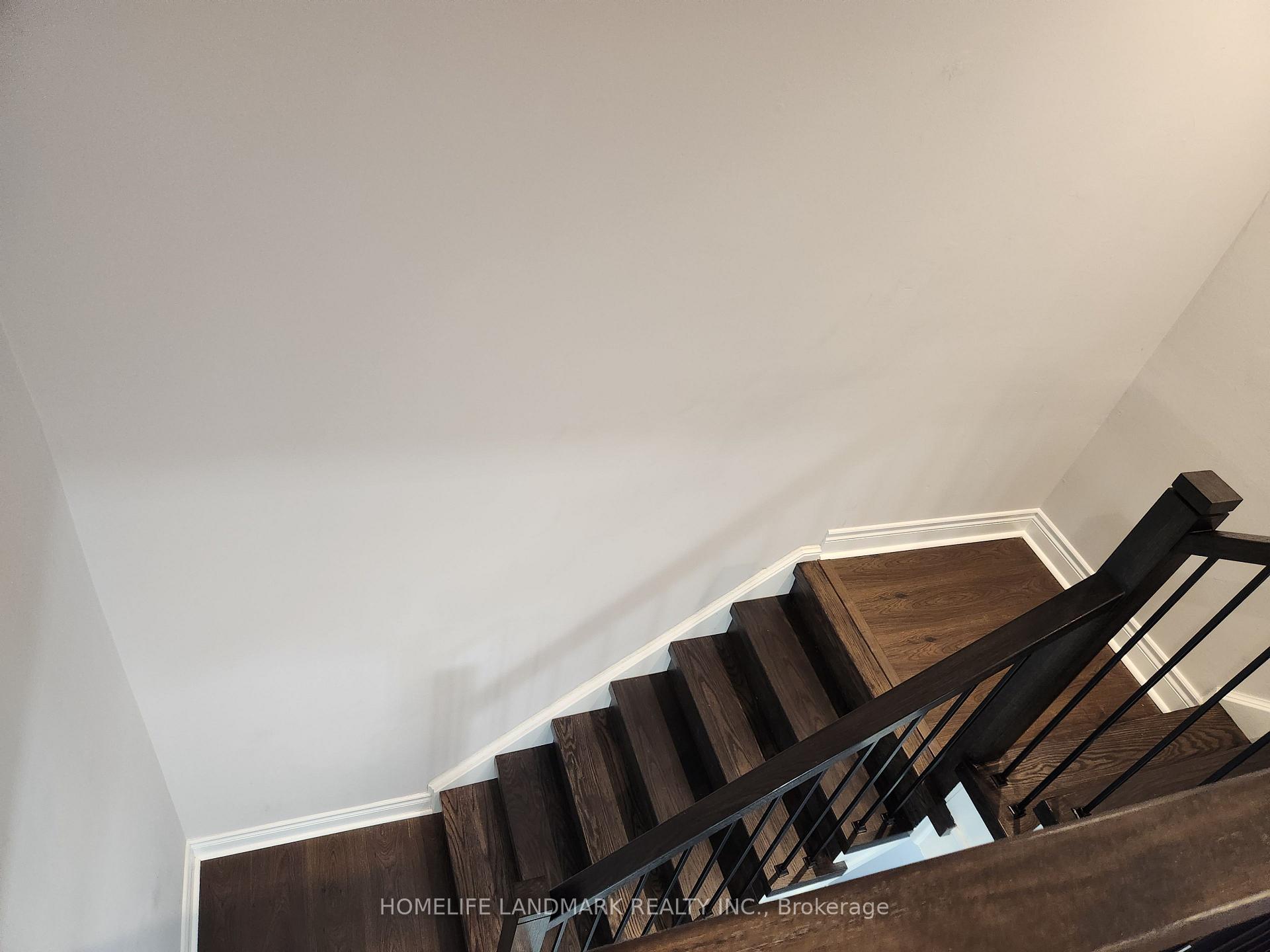 Photo 30 of 7 Poplar Crescent, Aurora, Aurora Highlands — HOMEH