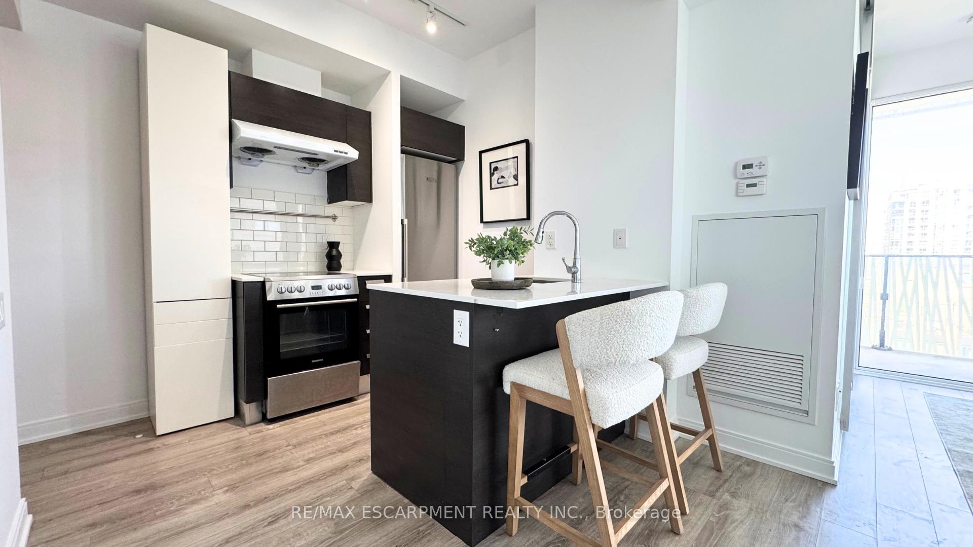 Photo 7 of Unit 2409, 42 Charles Street E, Toronto, Church-Yonge Corridor — HOMEH