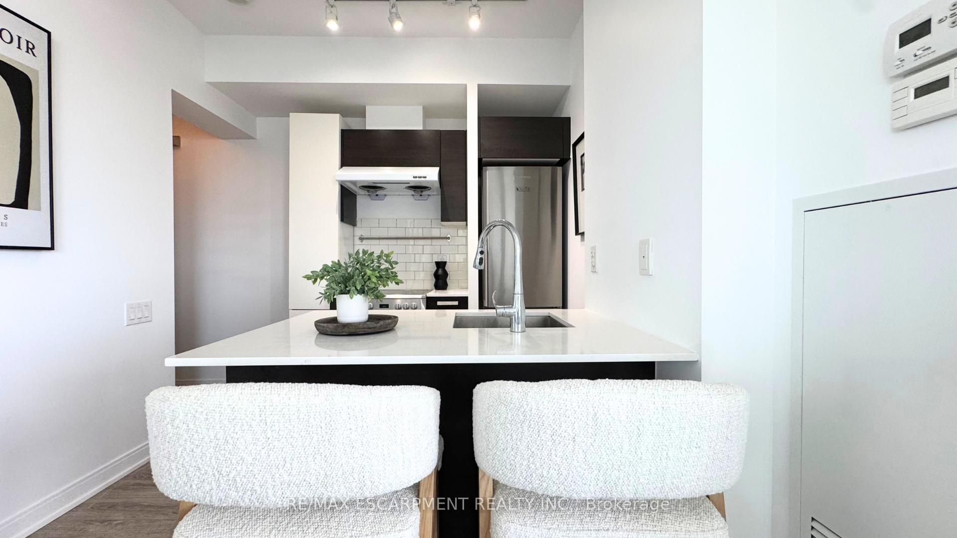 Photo 8 of Unit 2409, 42 Charles Street E, Toronto, Church-Yonge Corridor — HOMEH