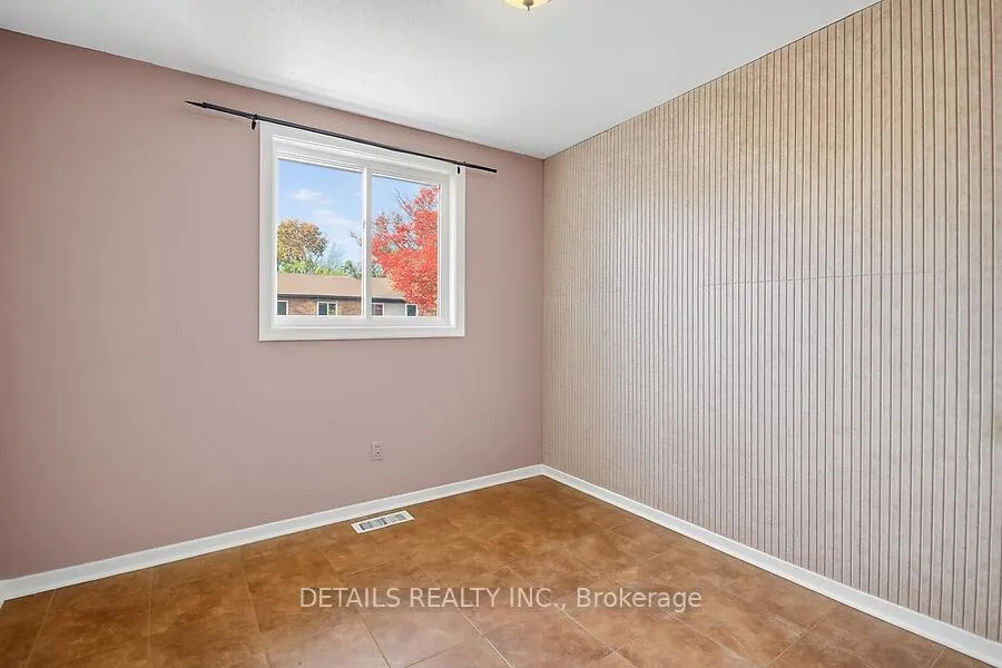 Photo 8 of Unit 128, 3112 Olympic Way, Ottawa, Blossom Park/Leitrim — HOMEH