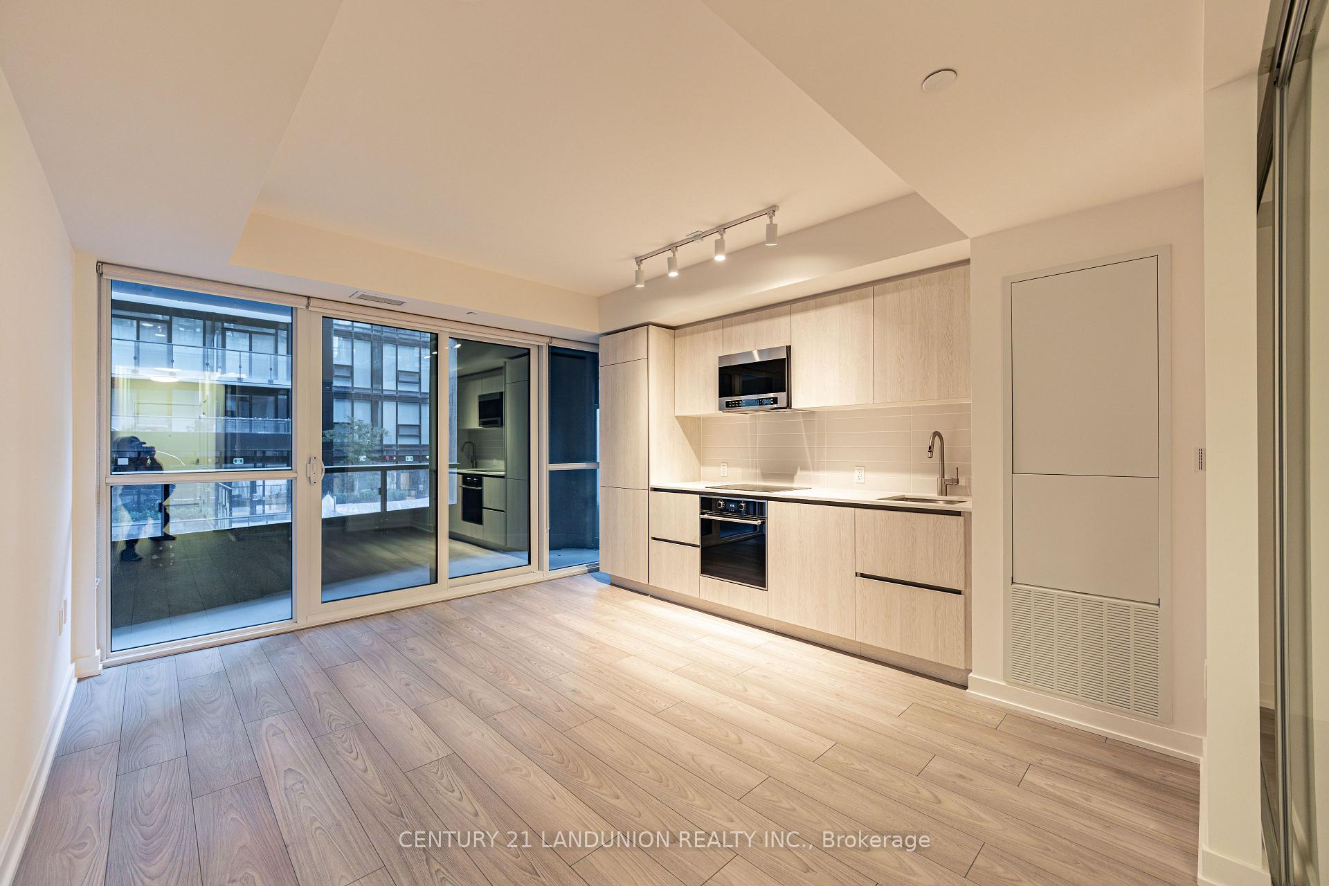 Photo 6 of Unit 309, 110 Broadway Avenue, Toronto, Mount Pleasant West — HOMEH