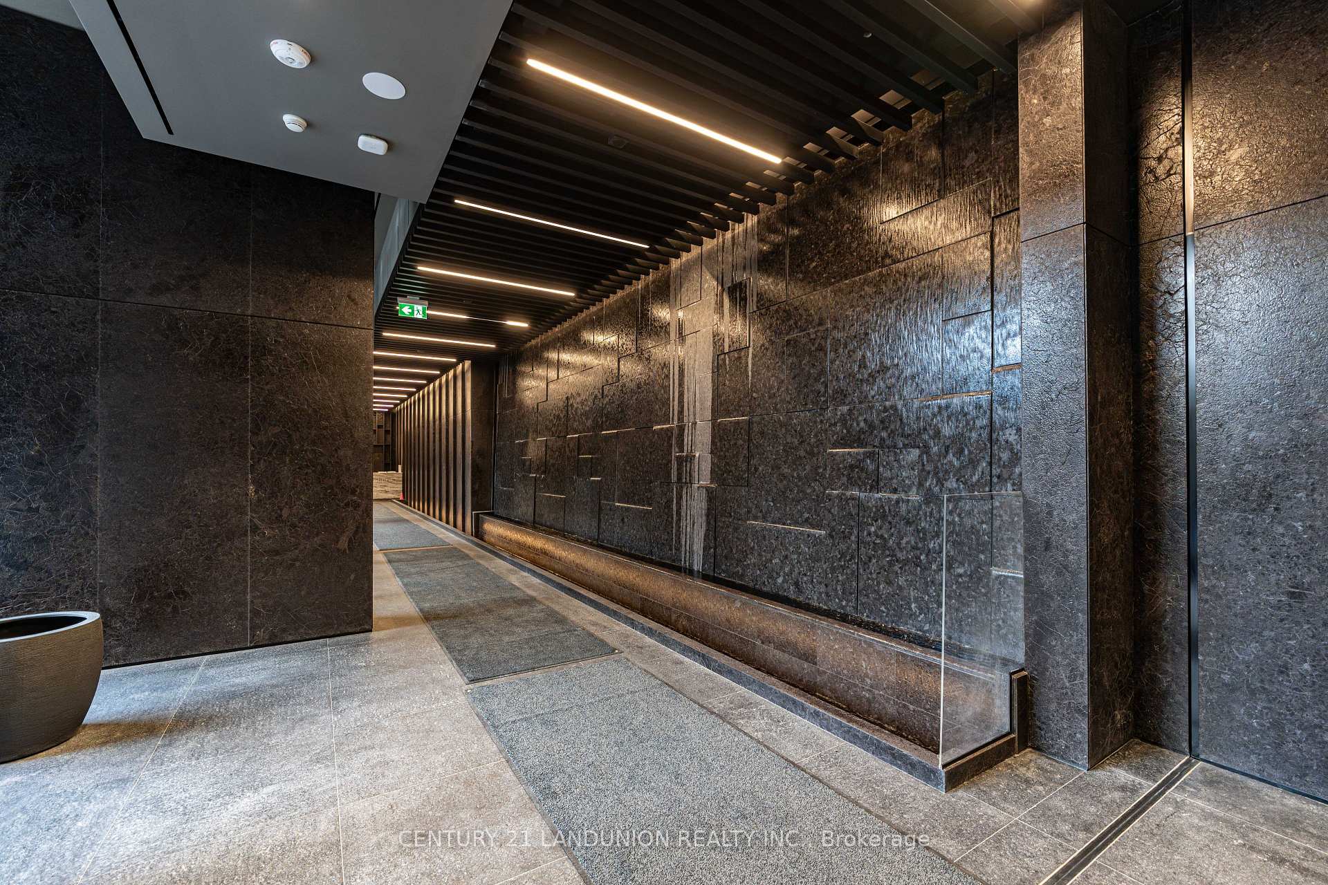 Photo 29 of Unit 309, 110 Broadway Avenue, Toronto, Mount Pleasant West — HOMEH