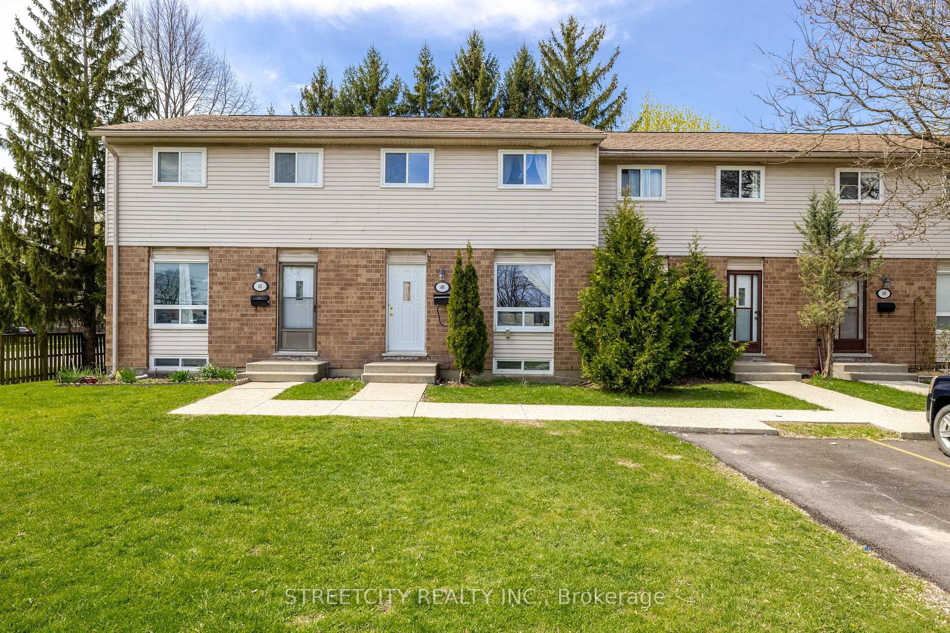 Front of Unit 40, 311 Vesta Road