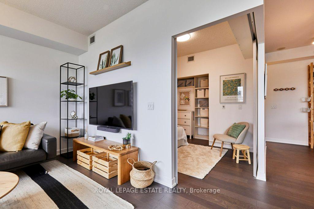 Photo 9 of Unit N419, 120 Bayview Avenue, Toronto, Waterfront Communities — HOMEH