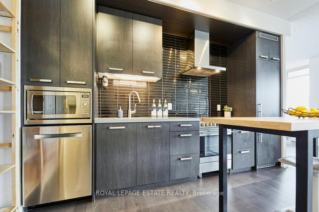 Photo 14 of Unit N419, 120 Bayview Avenue, Toronto, Waterfront Communities — HOMEH