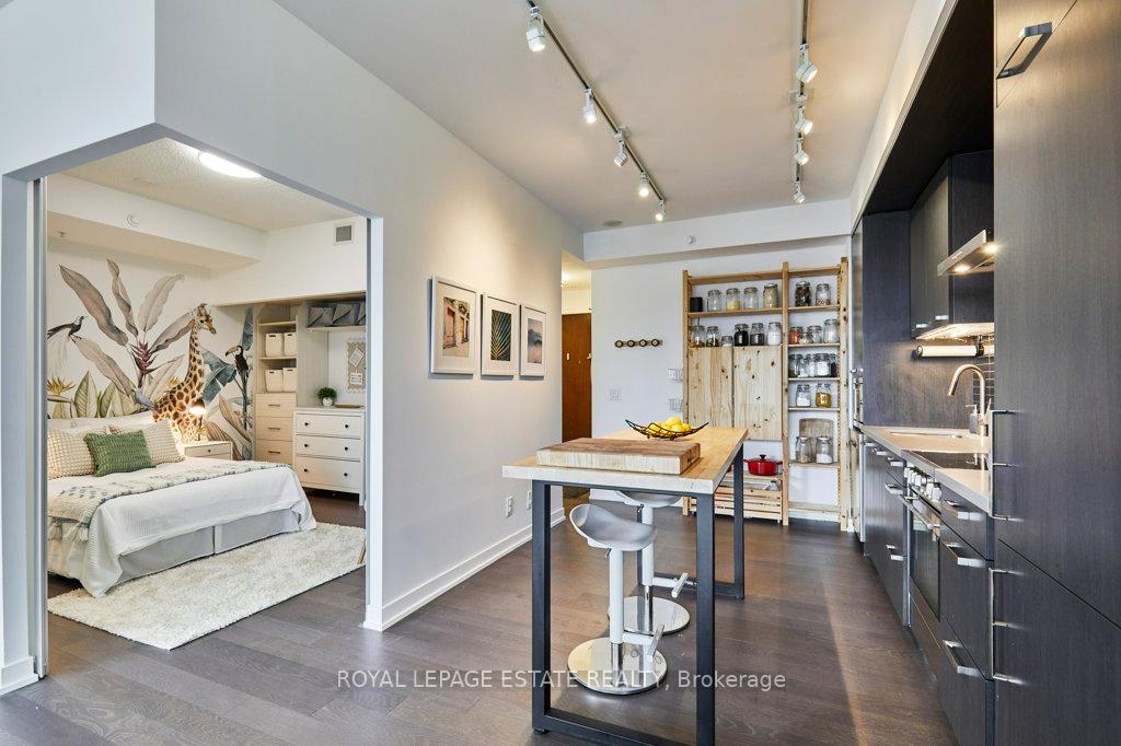 Photo 15 of Unit N419, 120 Bayview Avenue, Toronto, Waterfront Communities — HOMEH