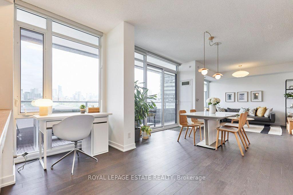 Photo 17 of Unit N419, 120 Bayview Avenue, Toronto, Waterfront Communities — HOMEH