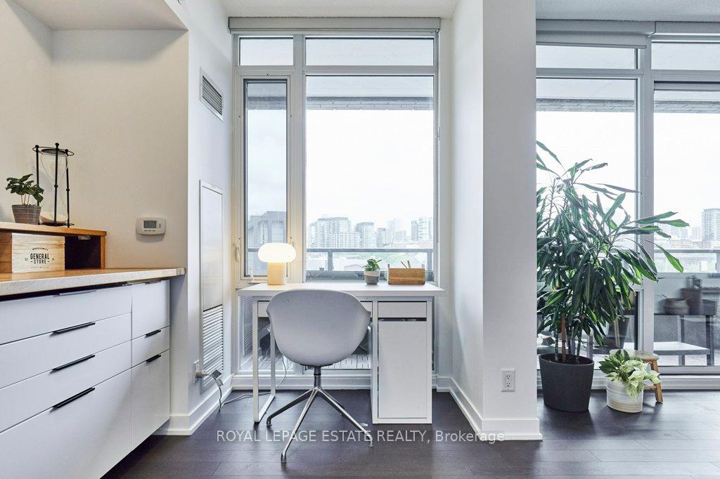 Photo 18 of Unit N419, 120 Bayview Avenue, Toronto, Waterfront Communities — HOMEH