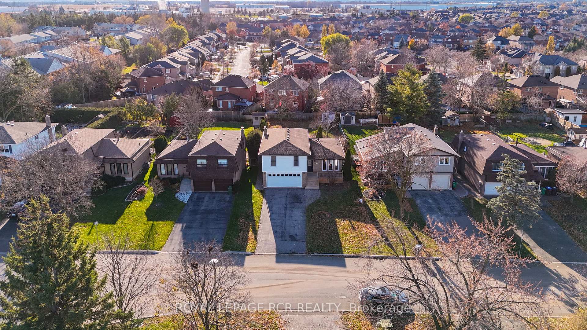 Photo 1 of 204 Ridge Road, Caledon, Bolton West — HOMEH