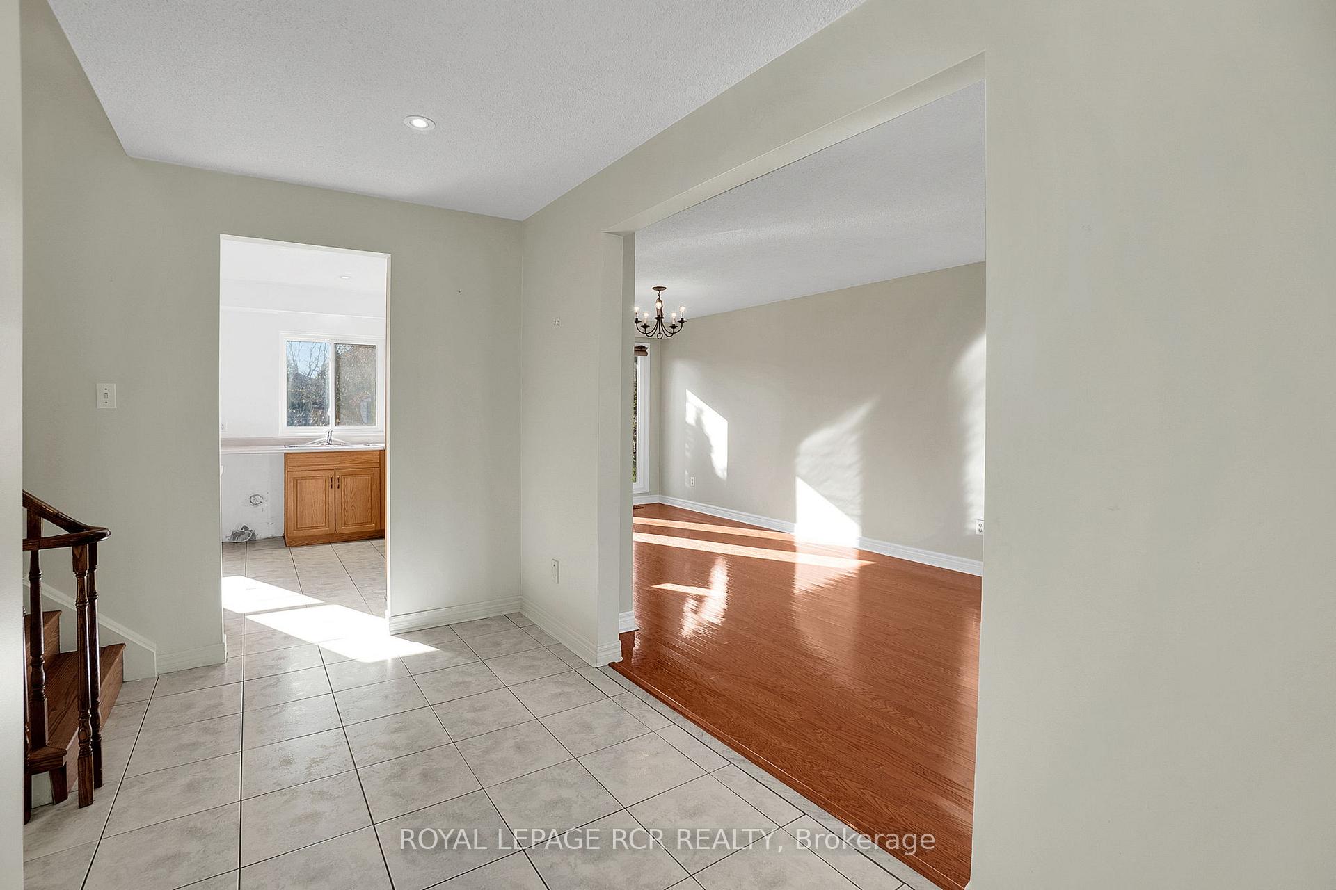 Photo 7 of 204 Ridge Road, Caledon, Bolton West — HOMEH