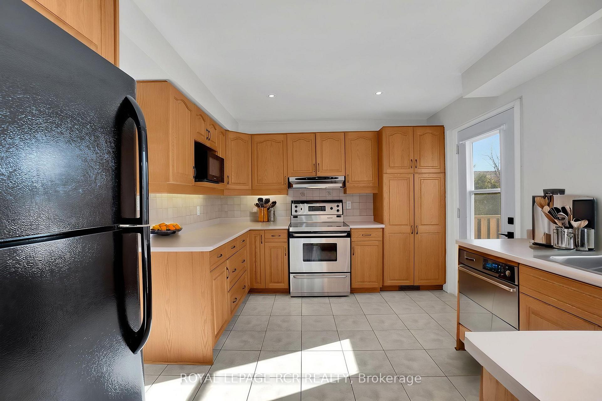 Photo 19 of 204 Ridge Road, Caledon, Bolton West — HOMEH