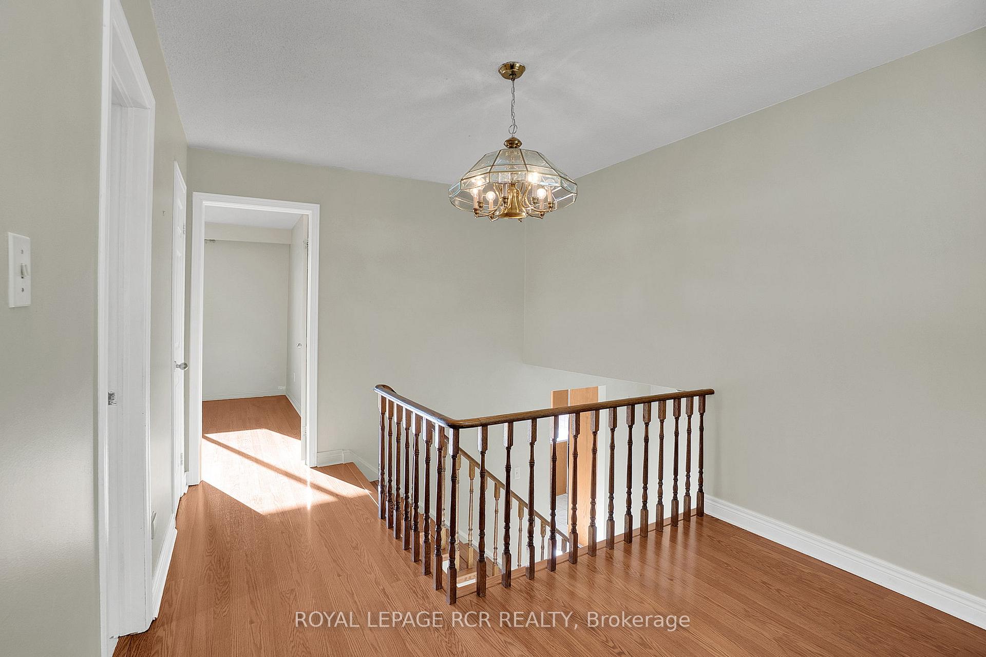 Photo 12 of 204 Ridge Road, Caledon, Bolton West — HOMEH