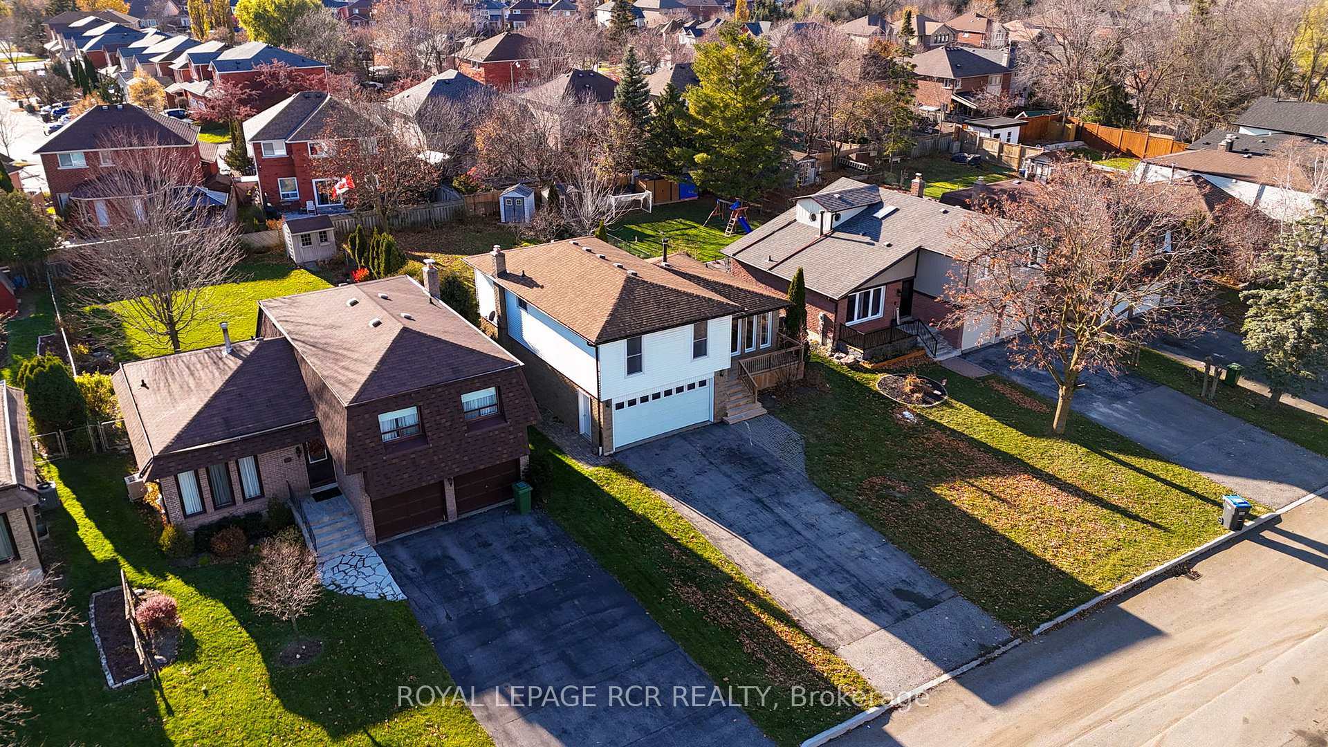 Photo 33 of 204 Ridge Road, Caledon, Bolton West — HOMEH