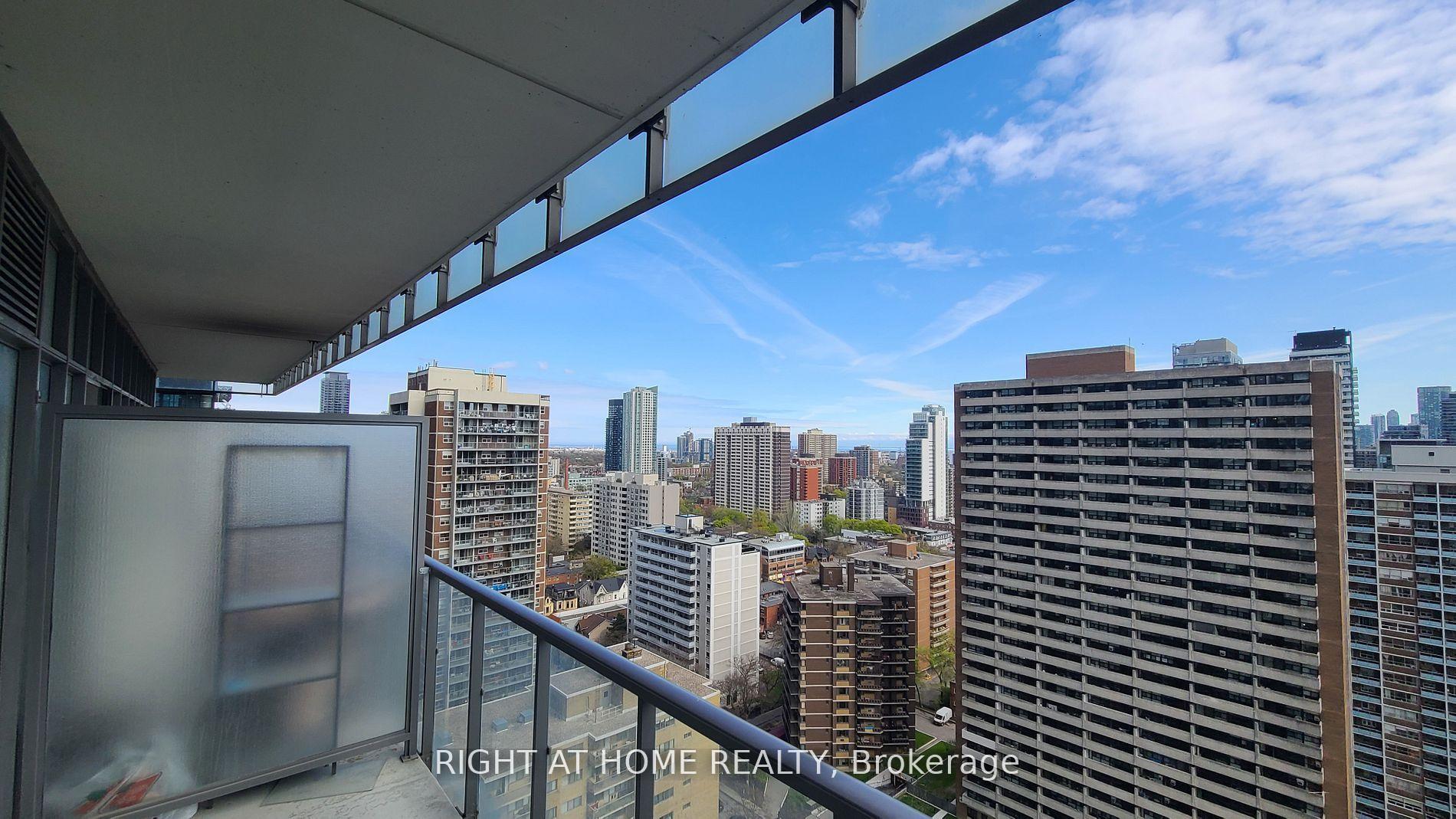 Photo 13 of Unit 2004, 33 Charles Street E, Toronto, Church-Yonge Corridor — HOMEH