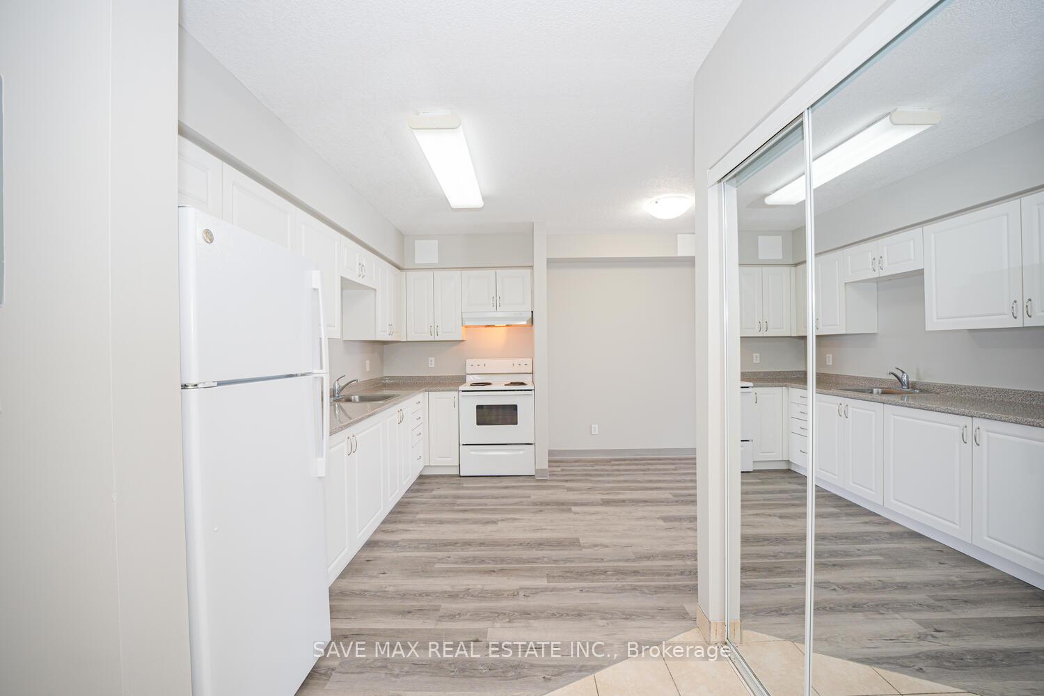 Photo 4 of Unit 207, 593 Strasburg Road, Kitchener — HOMEH