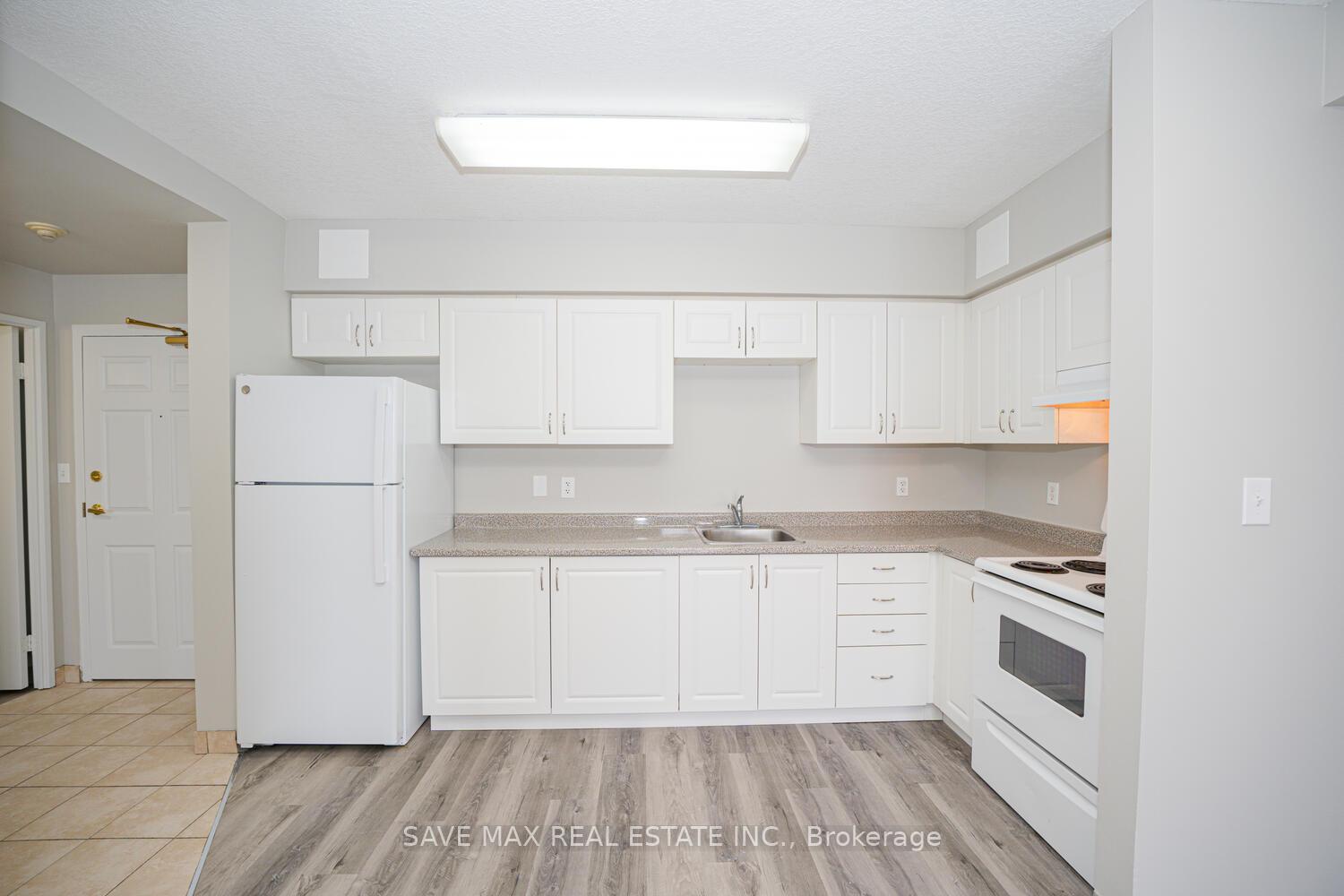 Photo 8 of Unit 207, 593 Strasburg Road, Kitchener — HOMEH