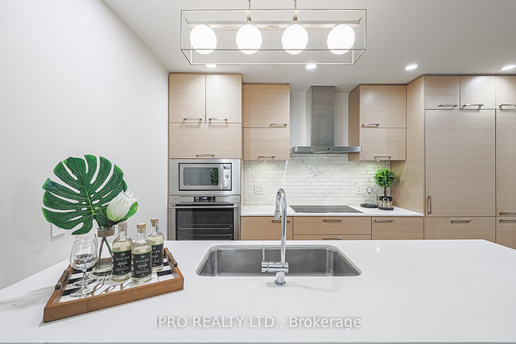 Photo 7 of Unit 517, 55 Front Street E, Toronto, Waterfront Communities — HOMEH