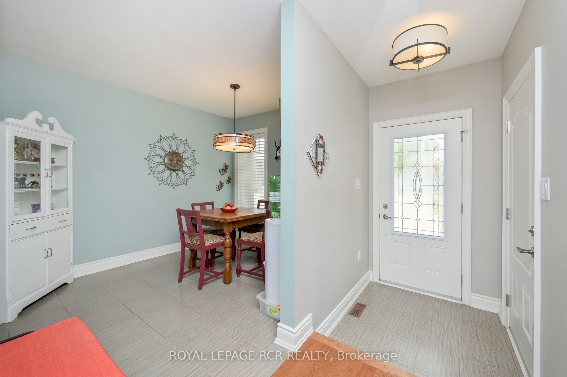 Photo 3 of 188 Ridge Way, New Tecumseth, Alliston — HOMEH