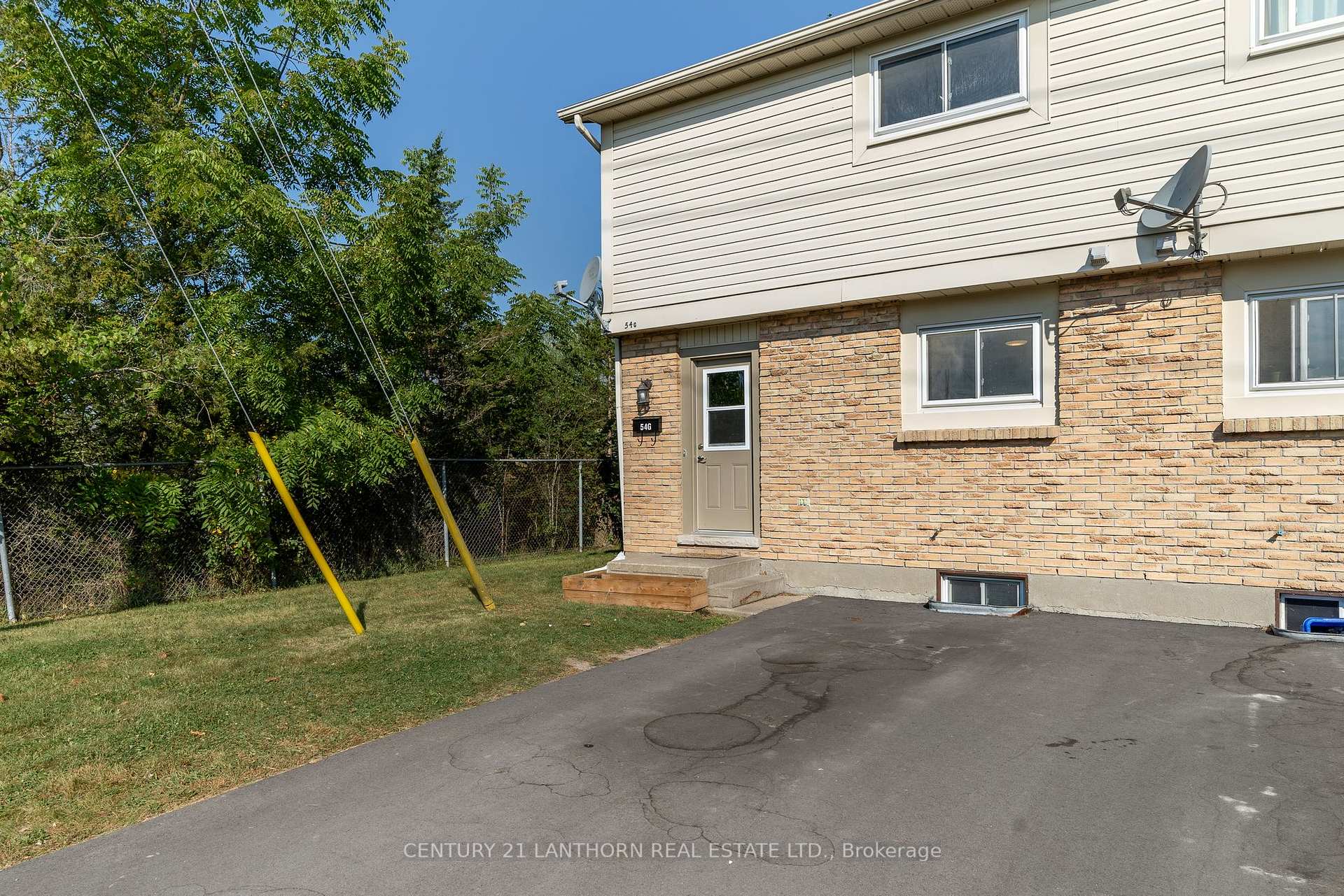 Photo 3 of 54 - G Cascade Boulevard, Belleville, Belleville Ward — HOMEH