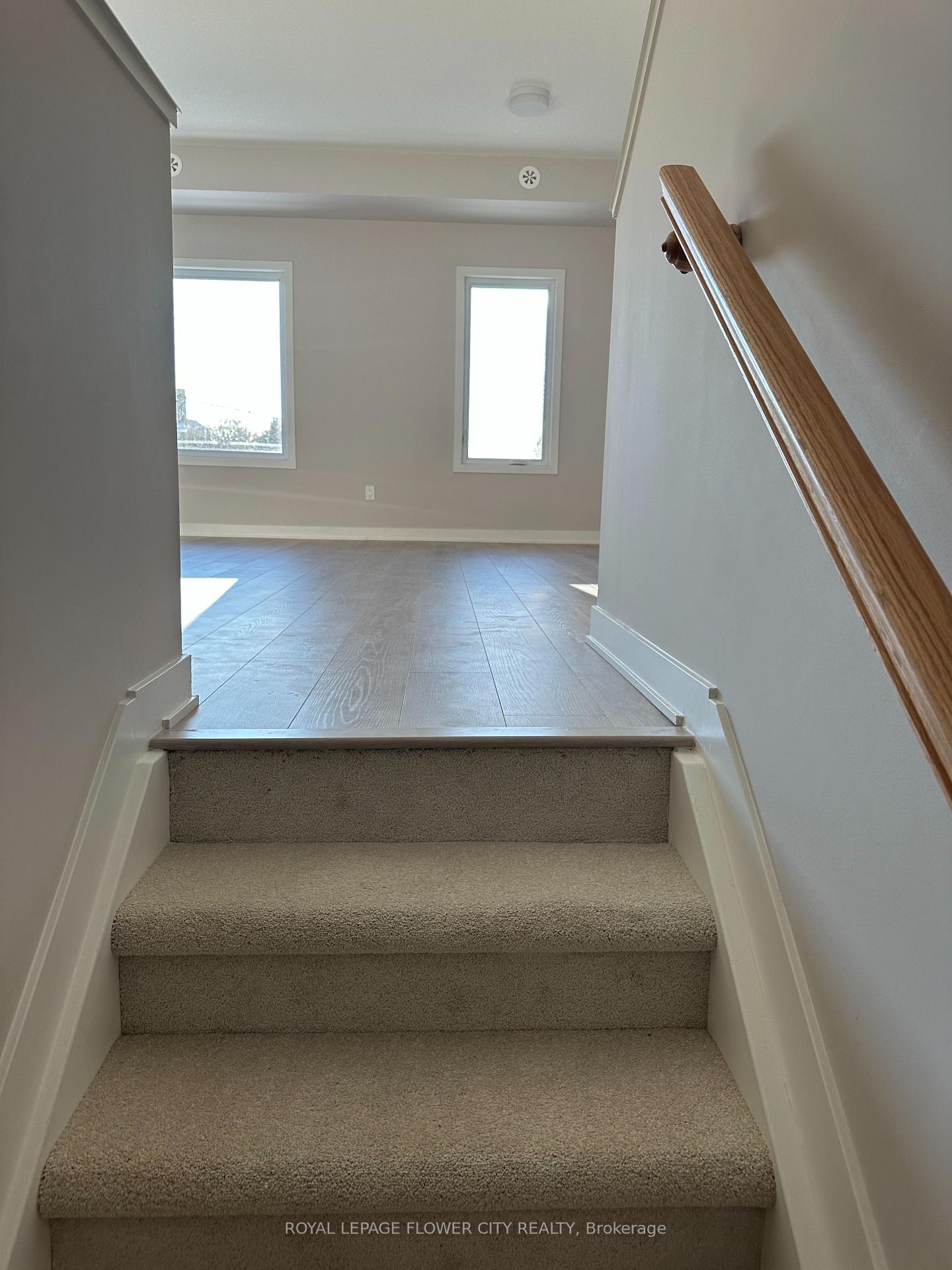 Photo 2 of 604 Mishi Private, Ottawa, CFB Rockcliffe and Area — HOMEH