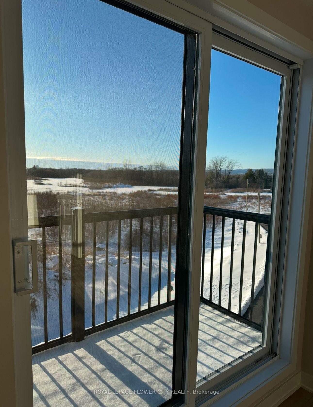 Photo 12 of 604 Mishi Private, Ottawa, CFB Rockcliffe and Area — HOMEH