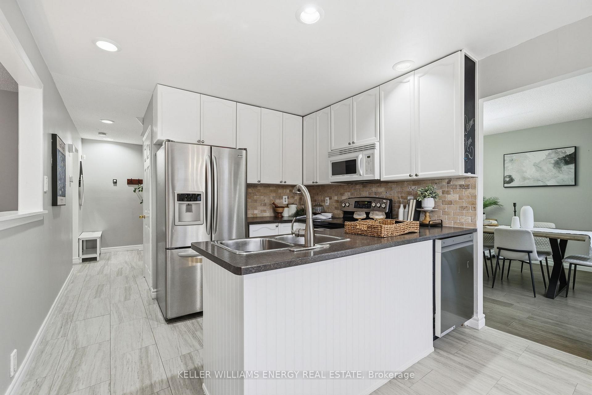 Photo 7 of 14 Soper Creek Drive, Clarington, Bowmanville — HOMEH