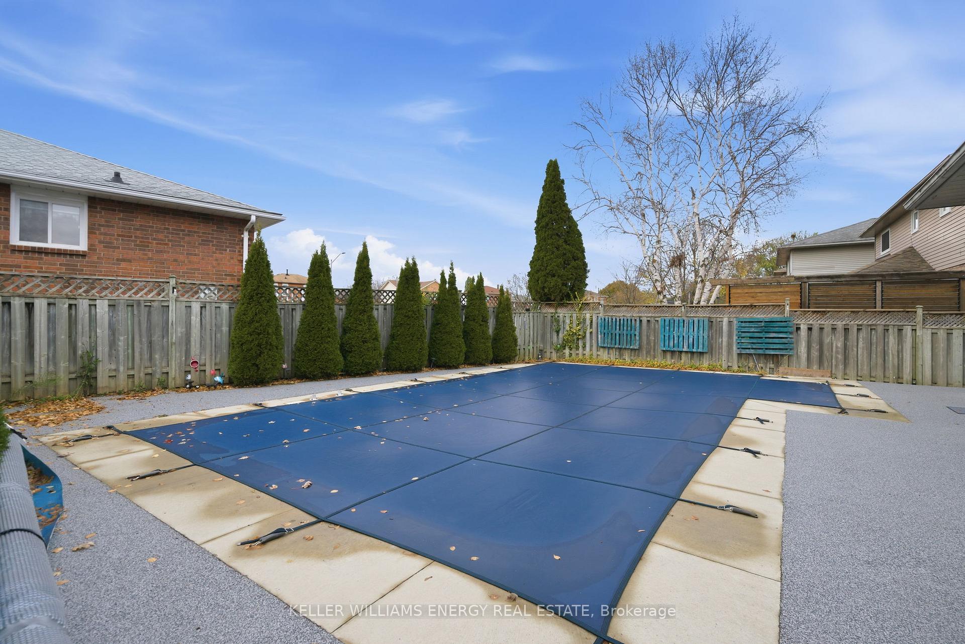 Photo 41 of 14 Soper Creek Drive, Clarington, Bowmanville — HOMEH