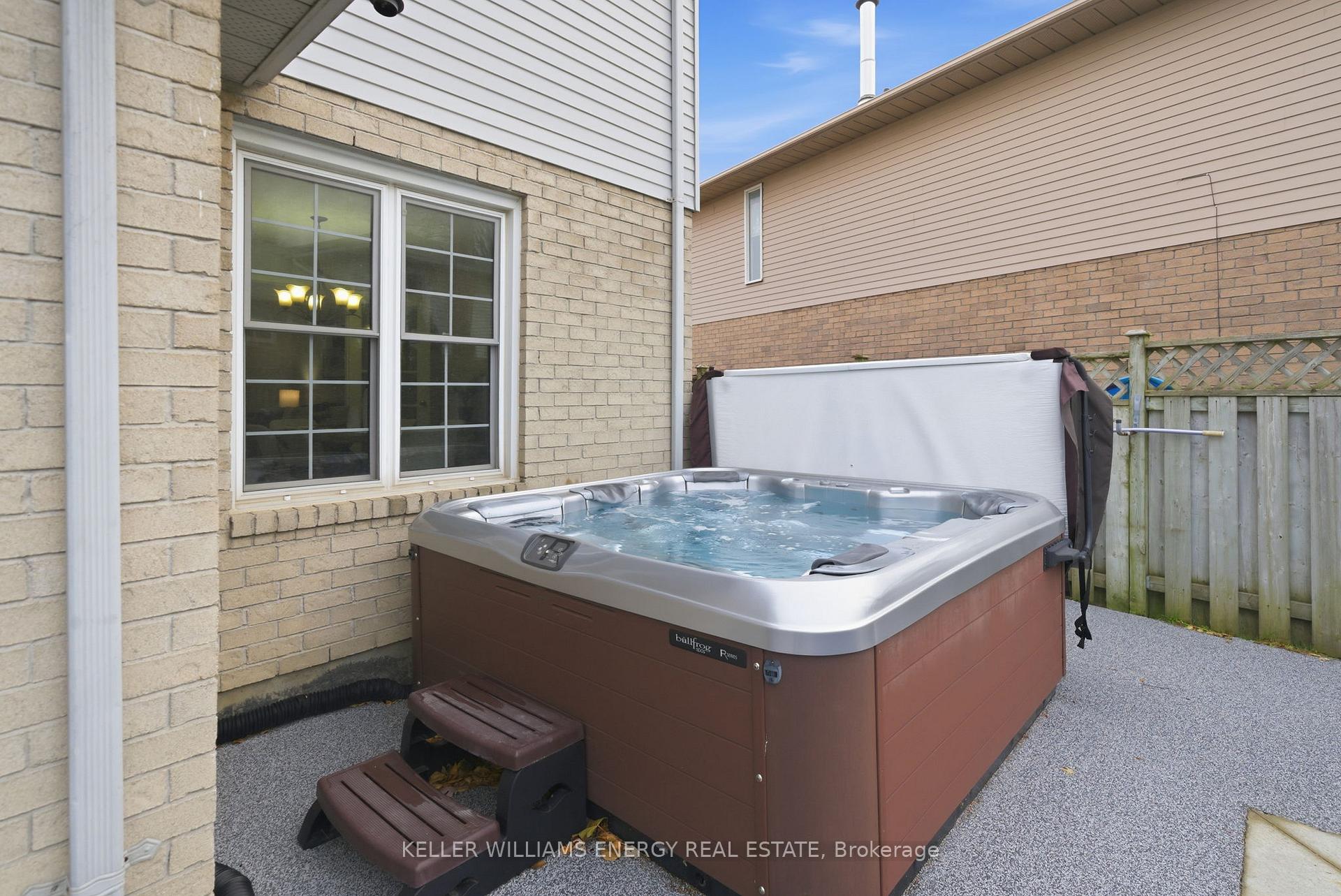 Photo 36 of 14 Soper Creek Drive, Clarington, Bowmanville — HOMEH