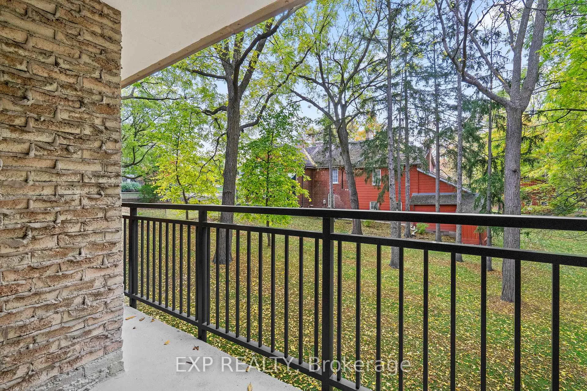 Photo 28 of Unit 203, 15390 Yonge Street, Aurora, Aurora Heights — HOMEH