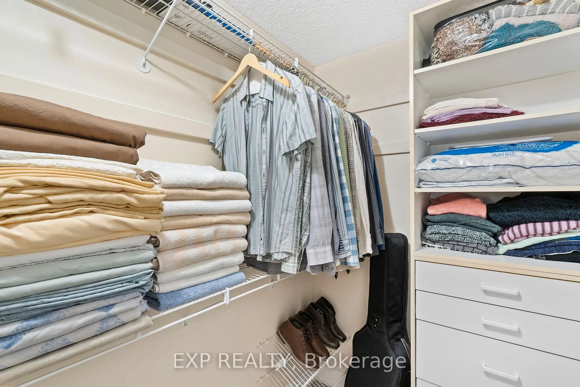 Photo 36 of Unit 203, 15390 Yonge Street, Aurora, Aurora Heights — HOMEH