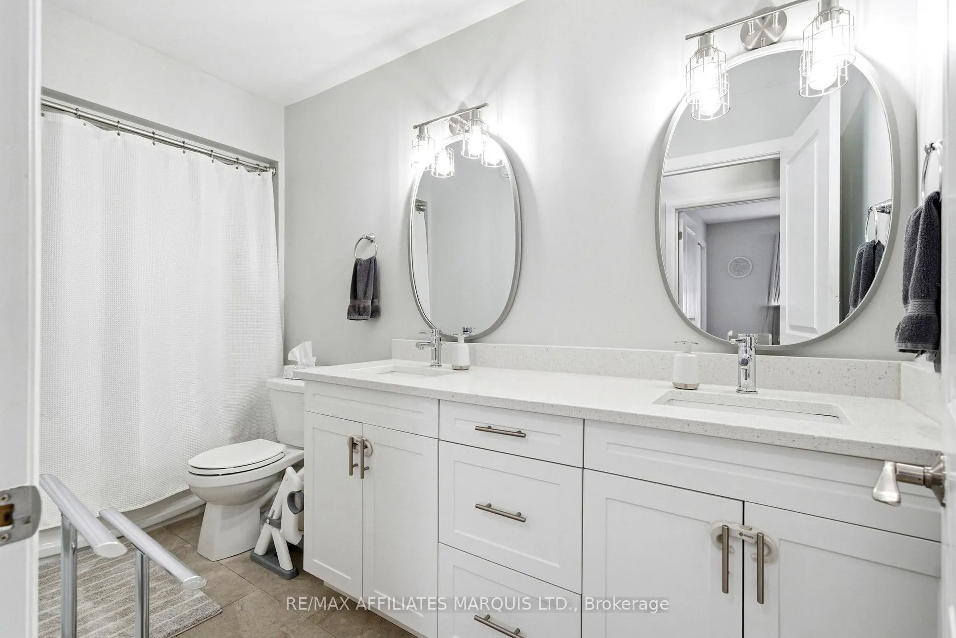 Photo 17 of 252 Eastport Drive, Cornwall — HOMEH