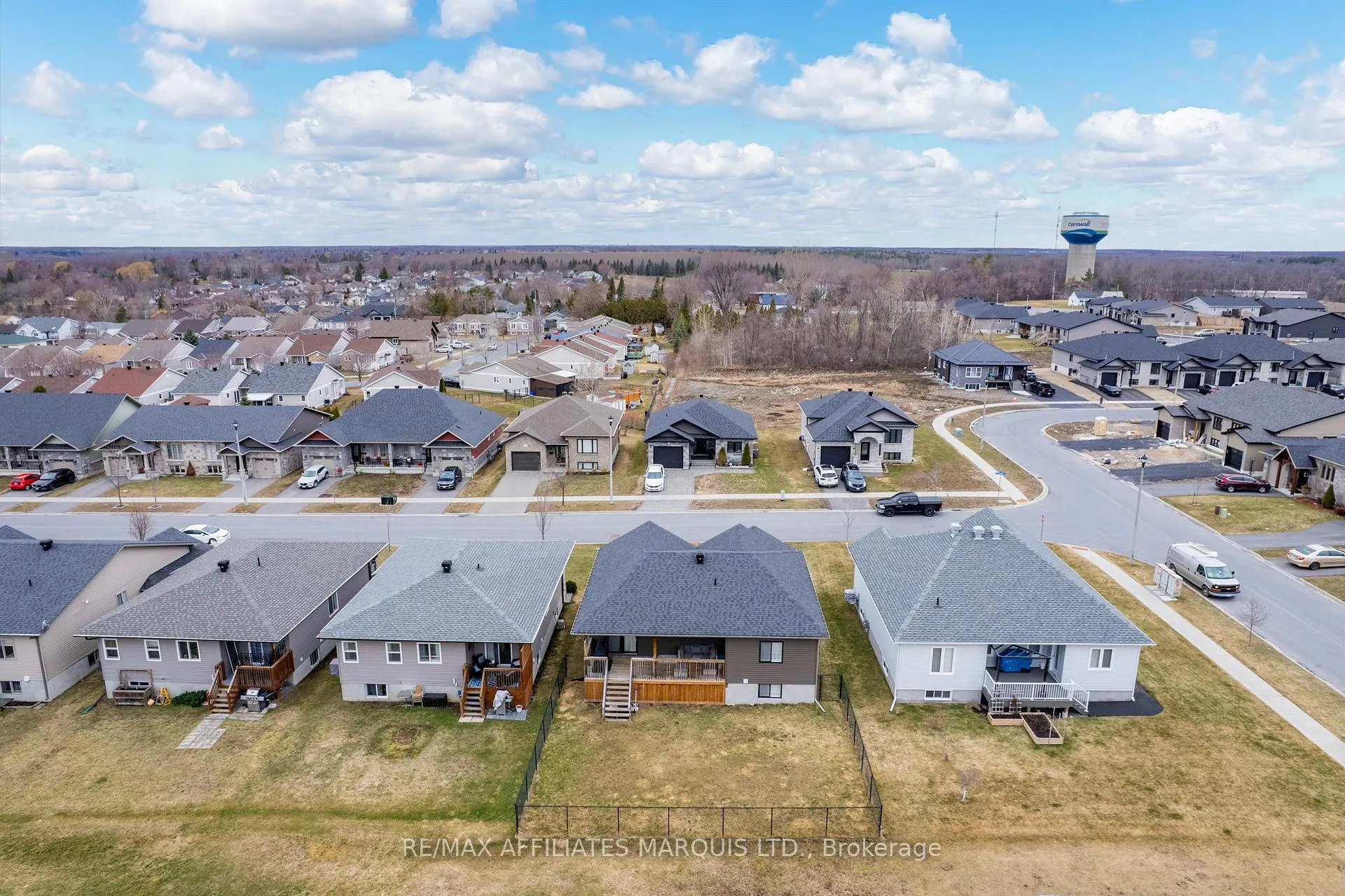 Photo 40 of 252 Eastport Drive, Cornwall — HOMEH