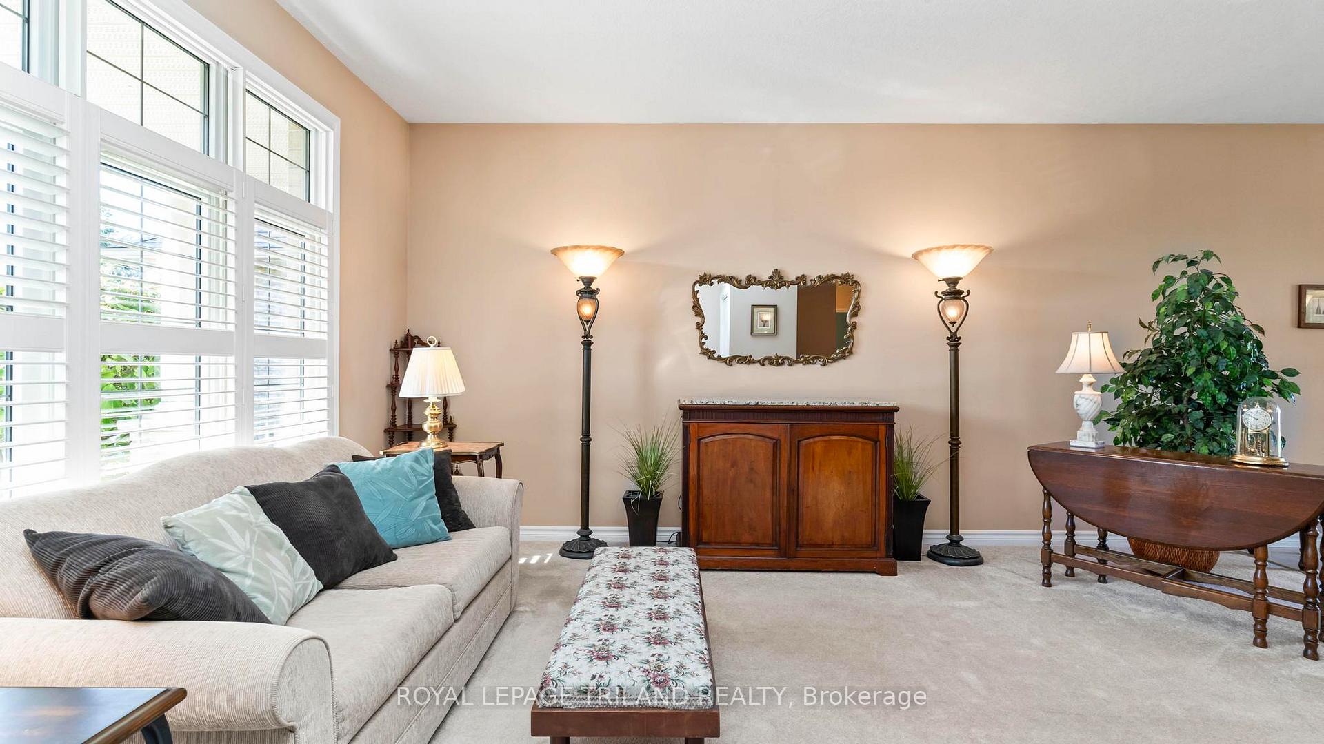 Photo 5 of Unit 5, 100 Southgate Parkway, St. Thomas — HOMEH