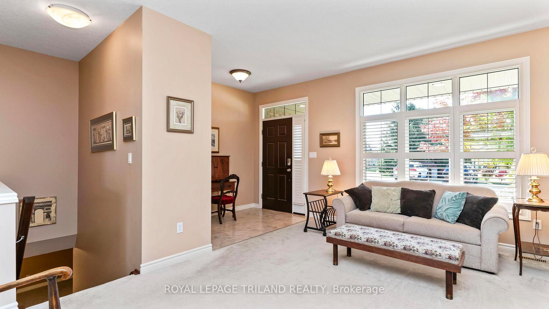 Photo 7 of Unit 5, 100 Southgate Parkway, St. Thomas — HOMEH