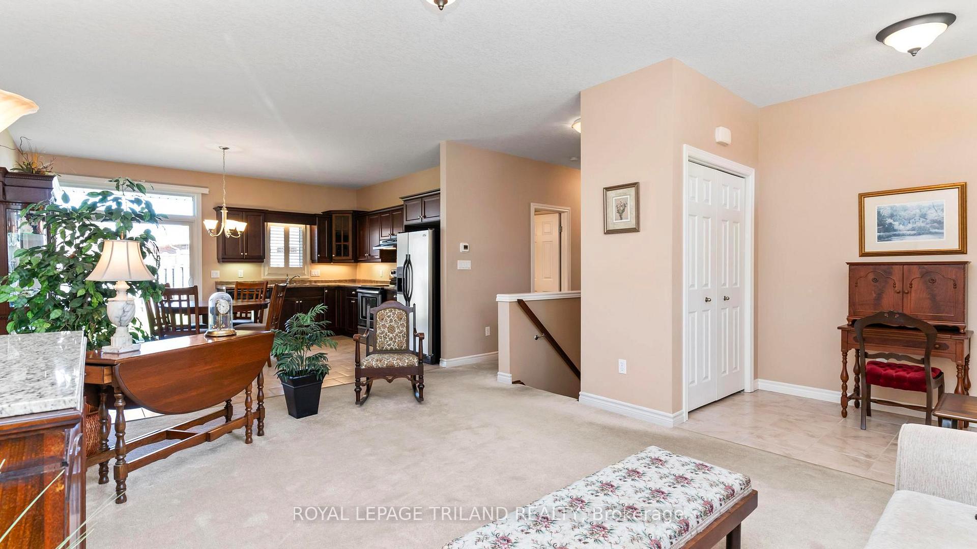 Photo 8 of Unit 5, 100 Southgate Parkway, St. Thomas — HOMEH