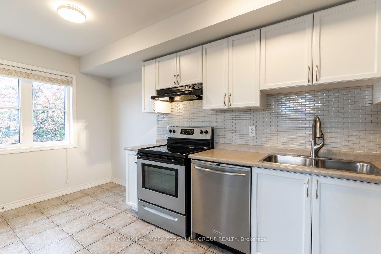 Photo 6 of Unit 2, 141 Sydenham Wells, Barrie, Georgian Drive — HOMEH