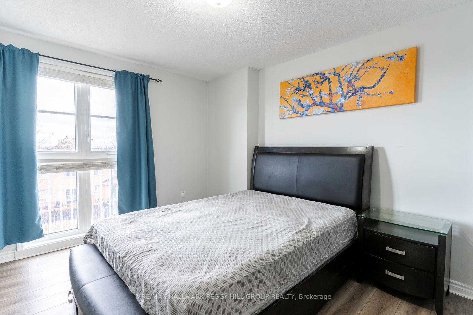 Photo 7 of Unit 2, 141 Sydenham Wells, Barrie, Georgian Drive — HOMEH