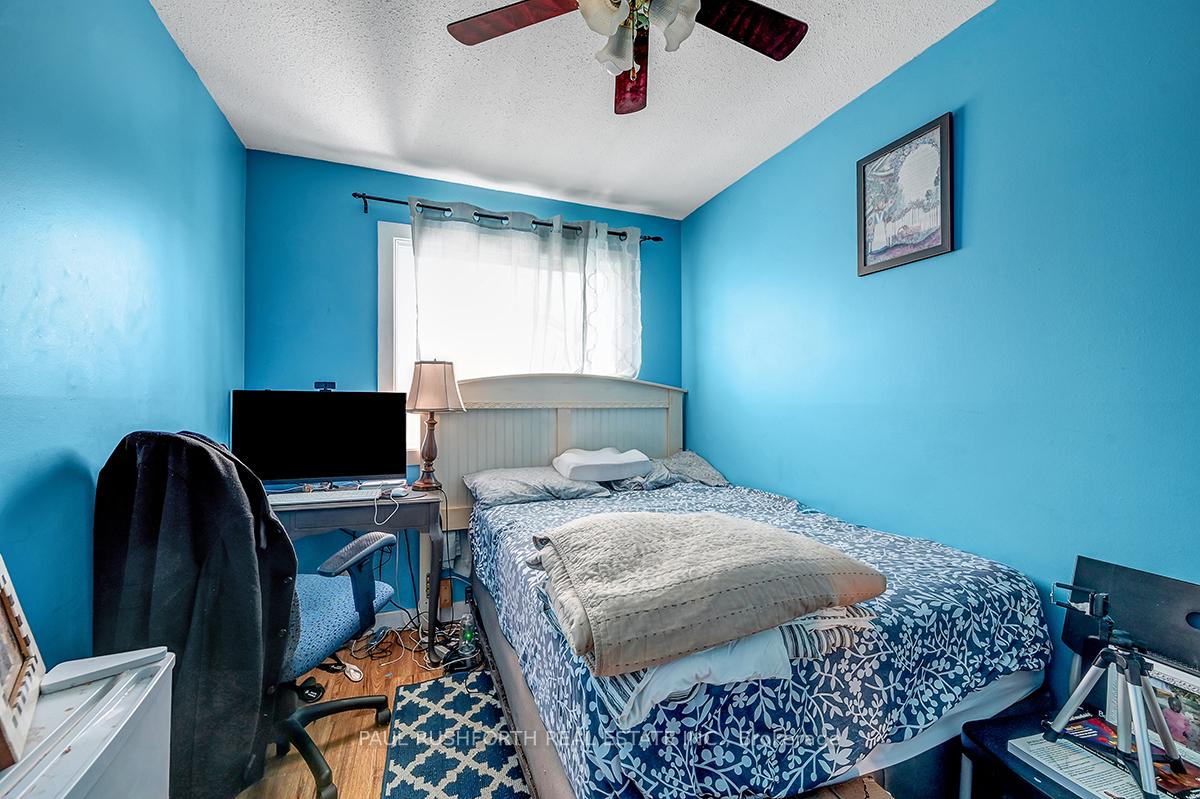 Photo 11 of 33 Corley Private, Ottawa, Heron Gate/Industrial Park — HOMEH