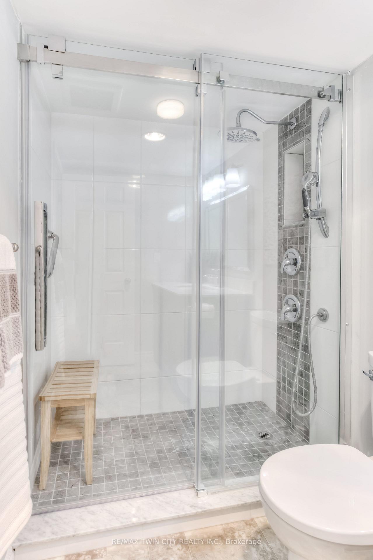 Photo 10 of Unit 504, 1414 King Street E, Kitchener — HOMEH