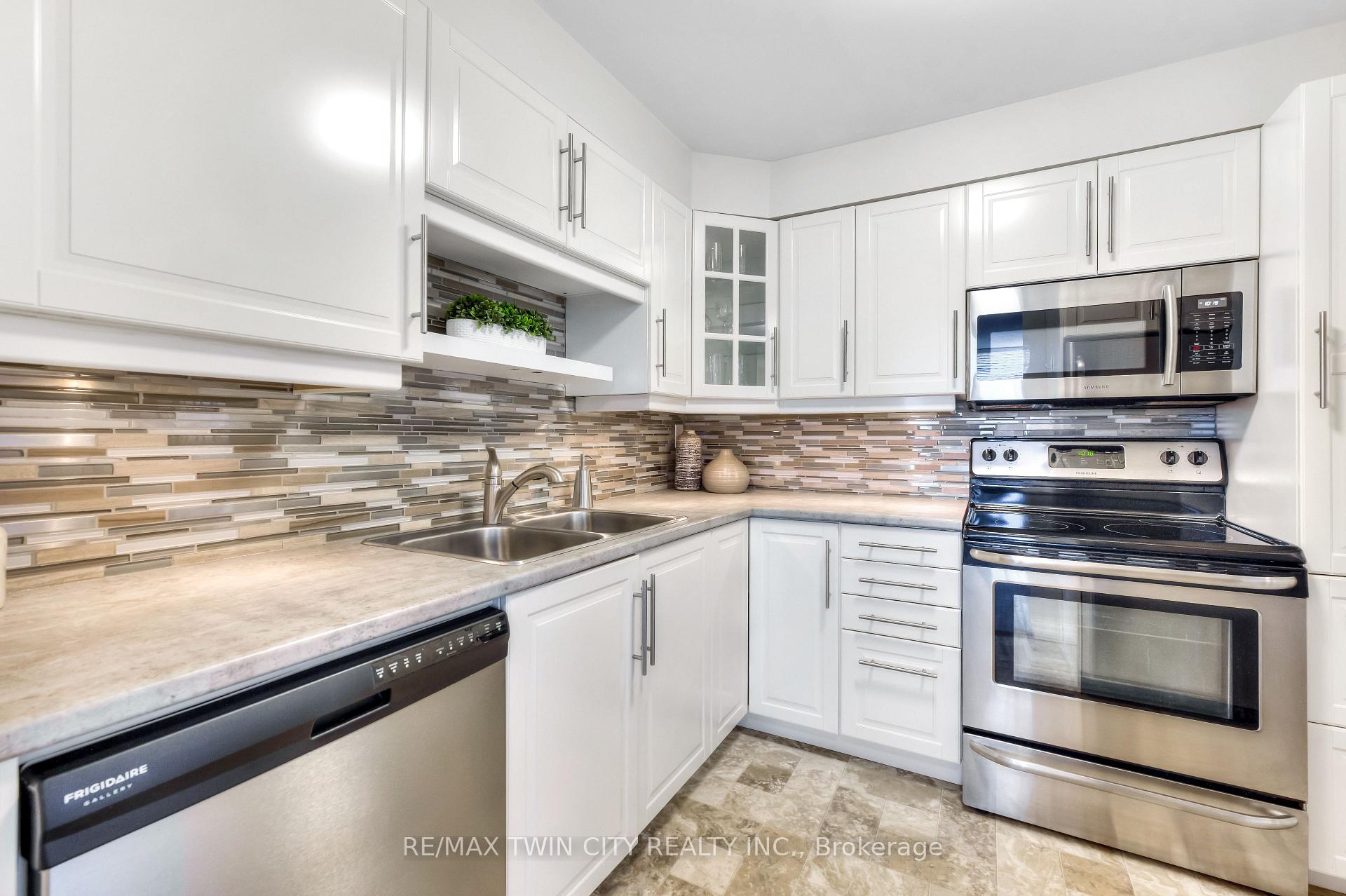 Photo 18 of Unit 504, 1414 King Street E, Kitchener — HOMEH