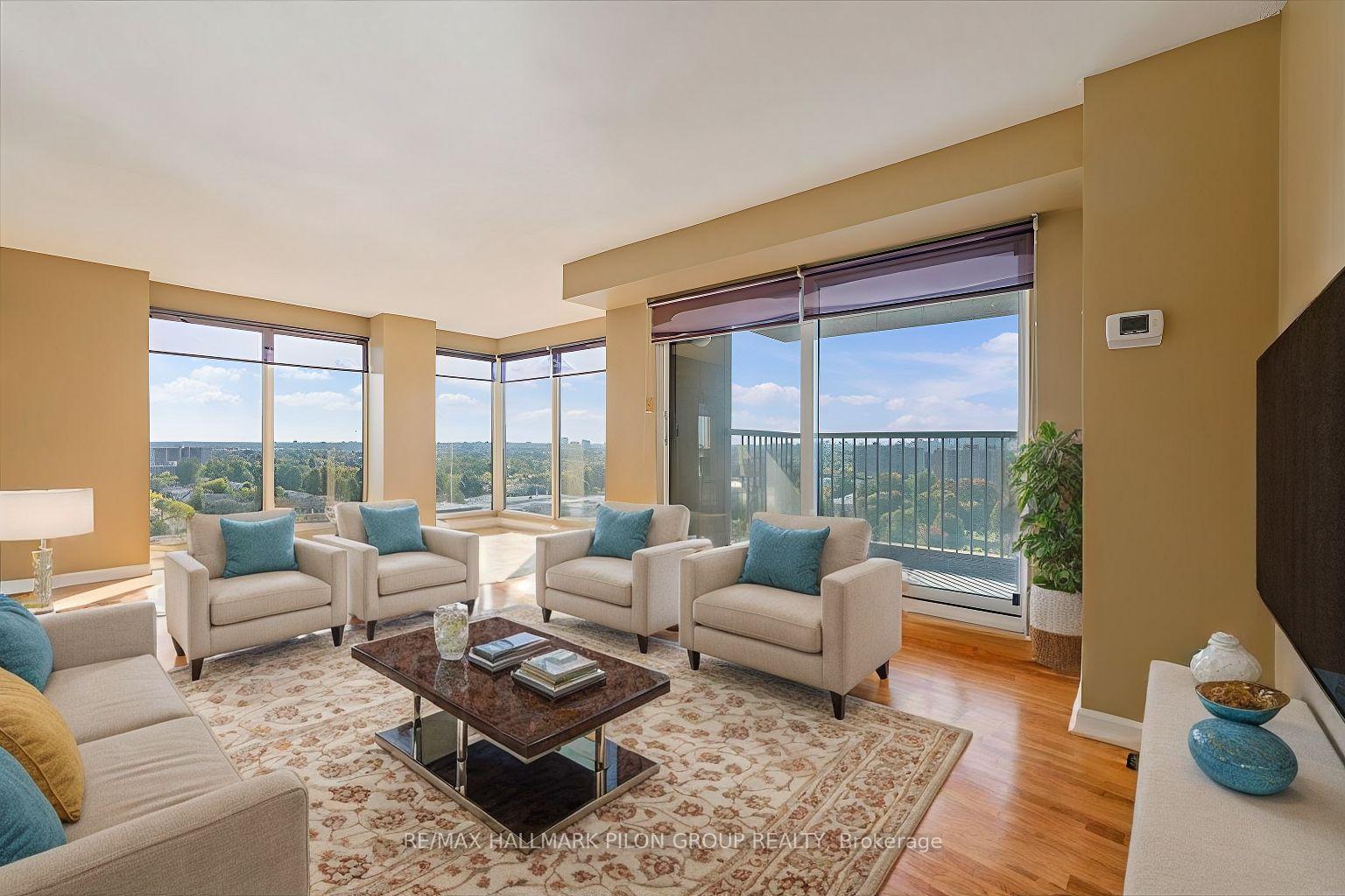 Photo 7 of Unit 1105, 545 St Laurent Boulevard, Ottawa, Viscount Alexander Park — HOMEH