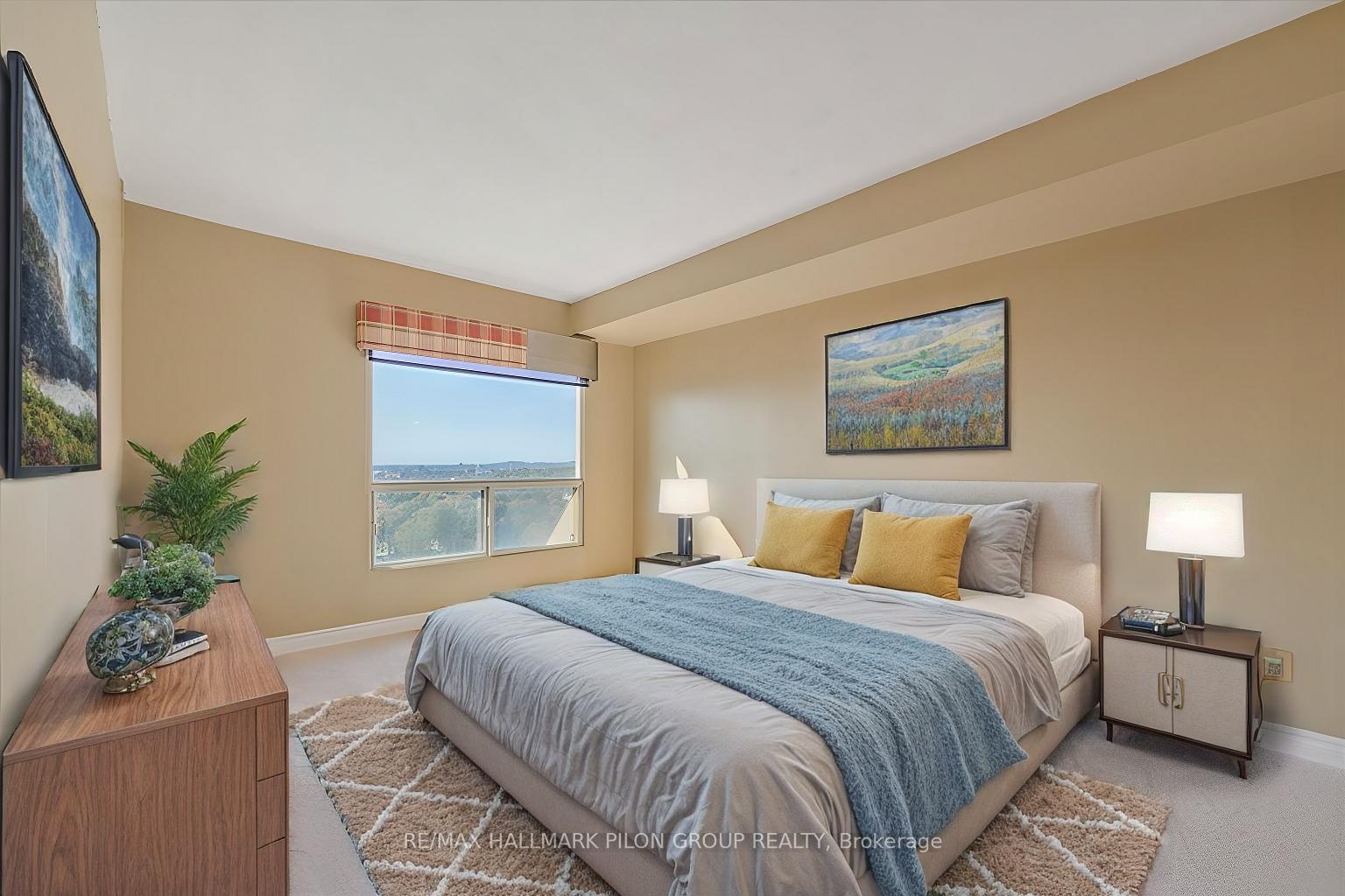 Photo 12 of Unit 1105, 545 St Laurent Boulevard, Ottawa, Viscount Alexander Park — HOMEH