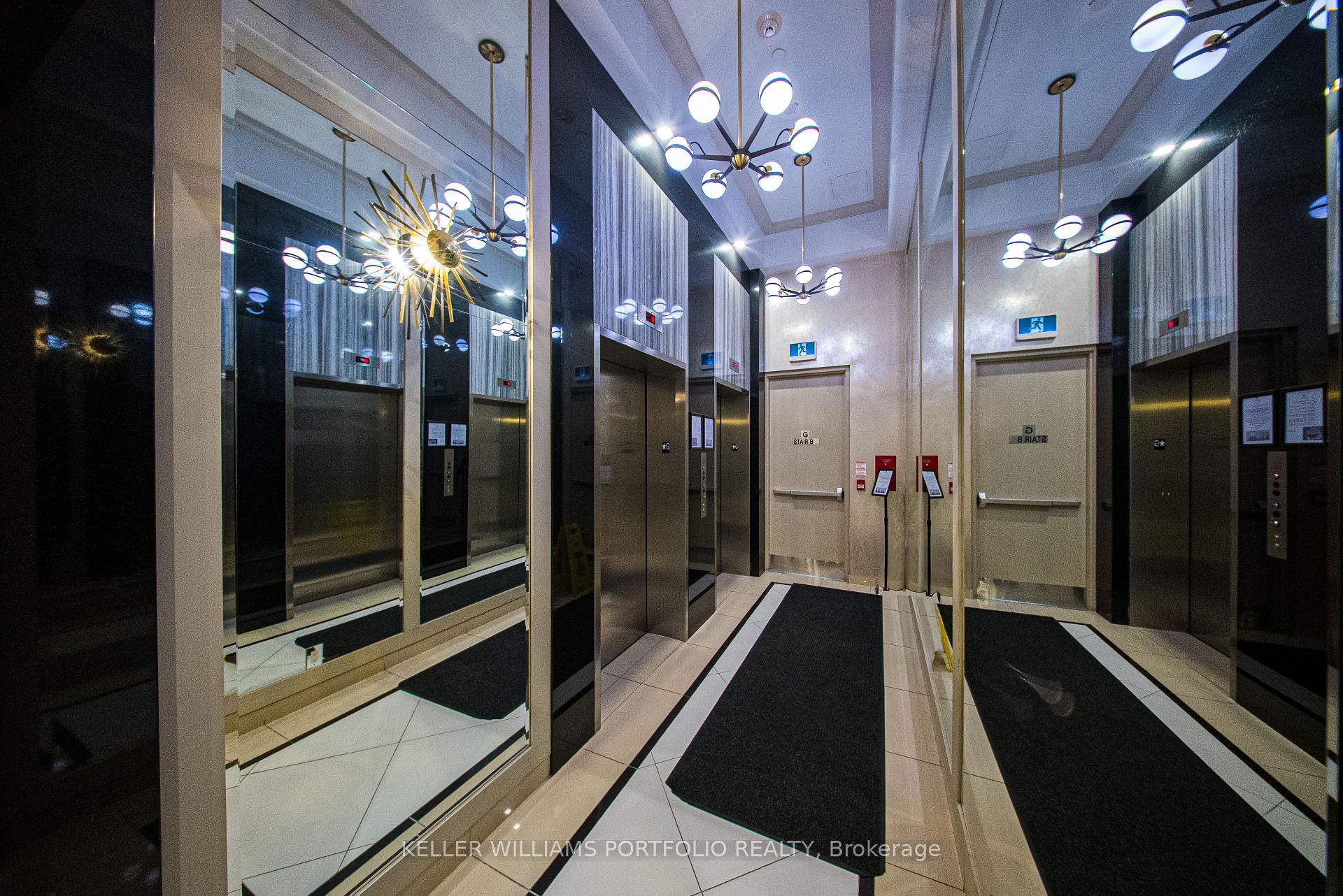 Photo 3 of Unit 1101, 1486 Bathurst Street, Toronto, Humewood-Cedarvale — HOMEH