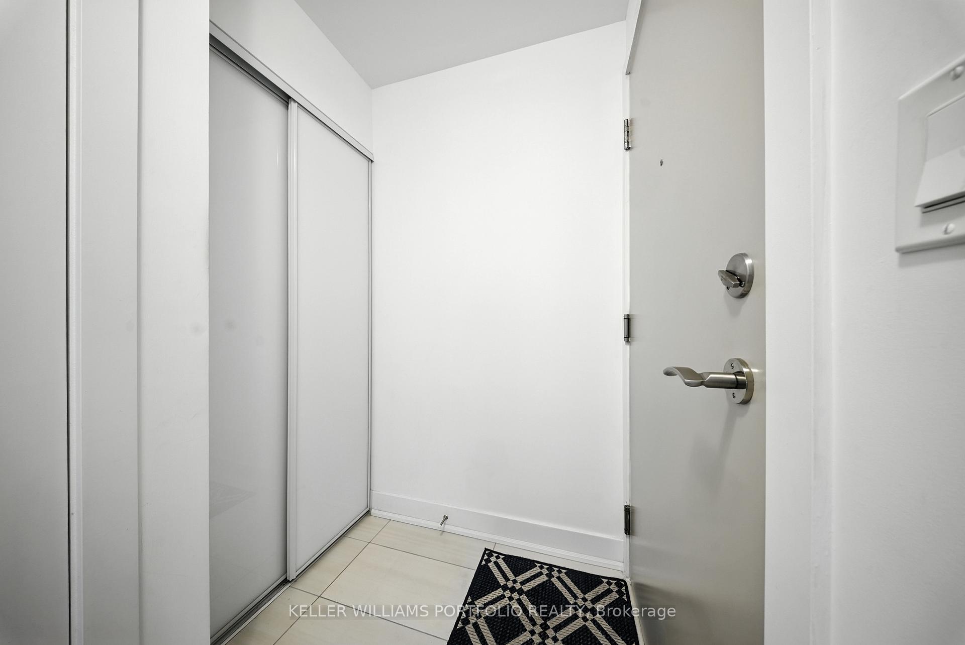 Photo 6 of Unit 1101, 1486 Bathurst Street, Toronto, Humewood-Cedarvale — HOMEH