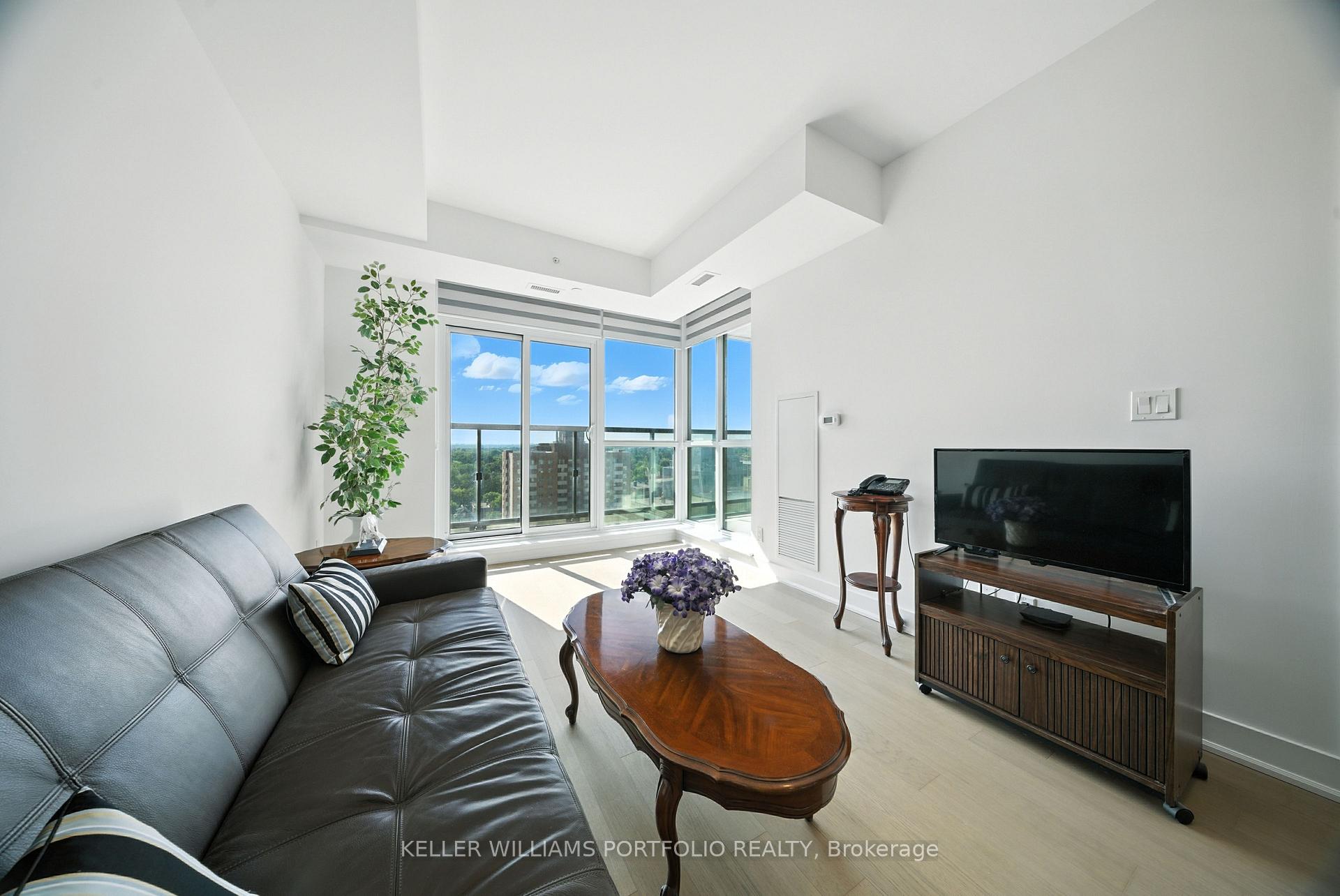 Photo 13 of Unit 1101, 1486 Bathurst Street, Toronto, Humewood-Cedarvale — HOMEH
