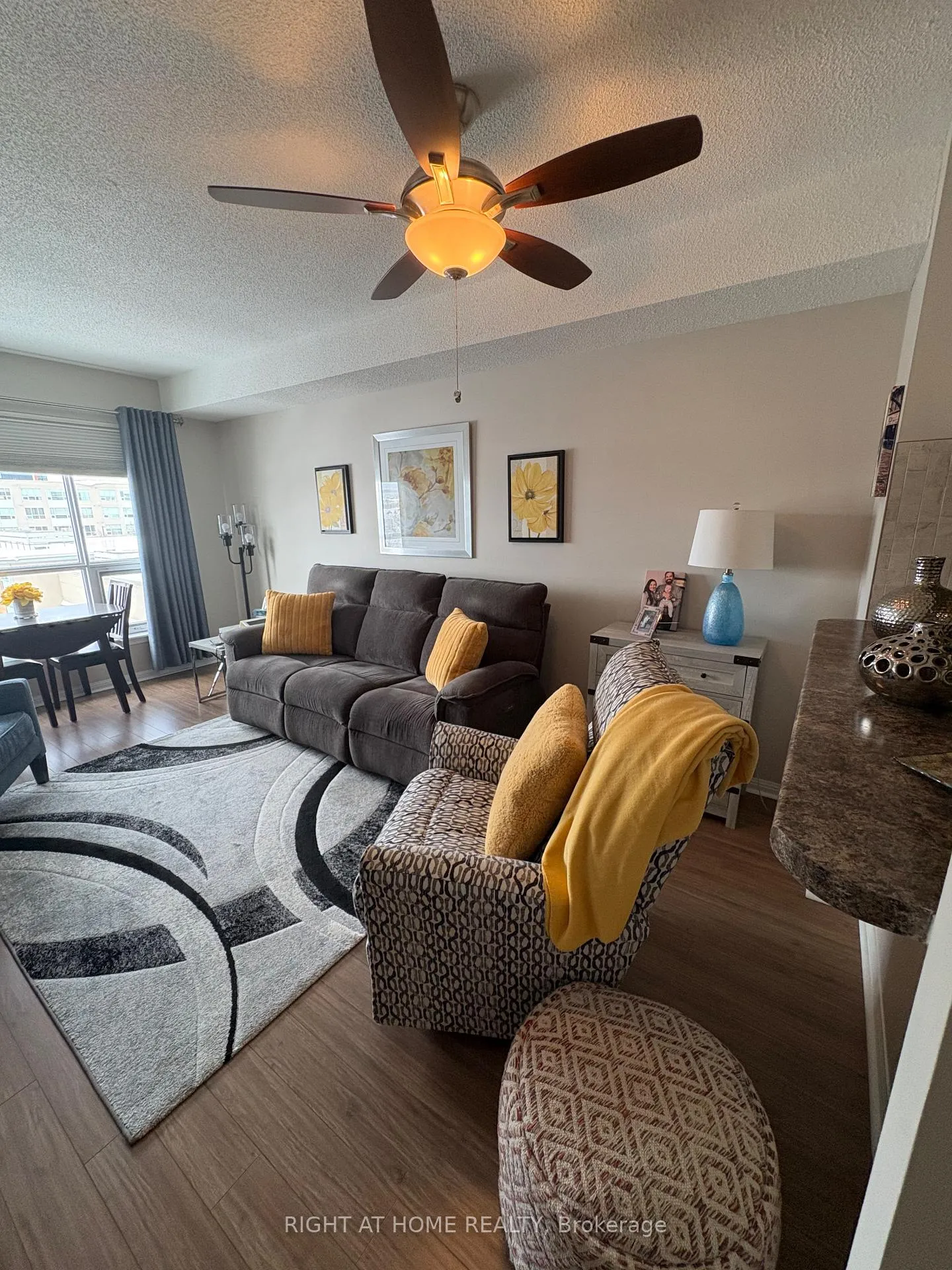Photo 25 of Unit 402, 94 Dean Avenue, Barrie, Painswick South — HOMEH