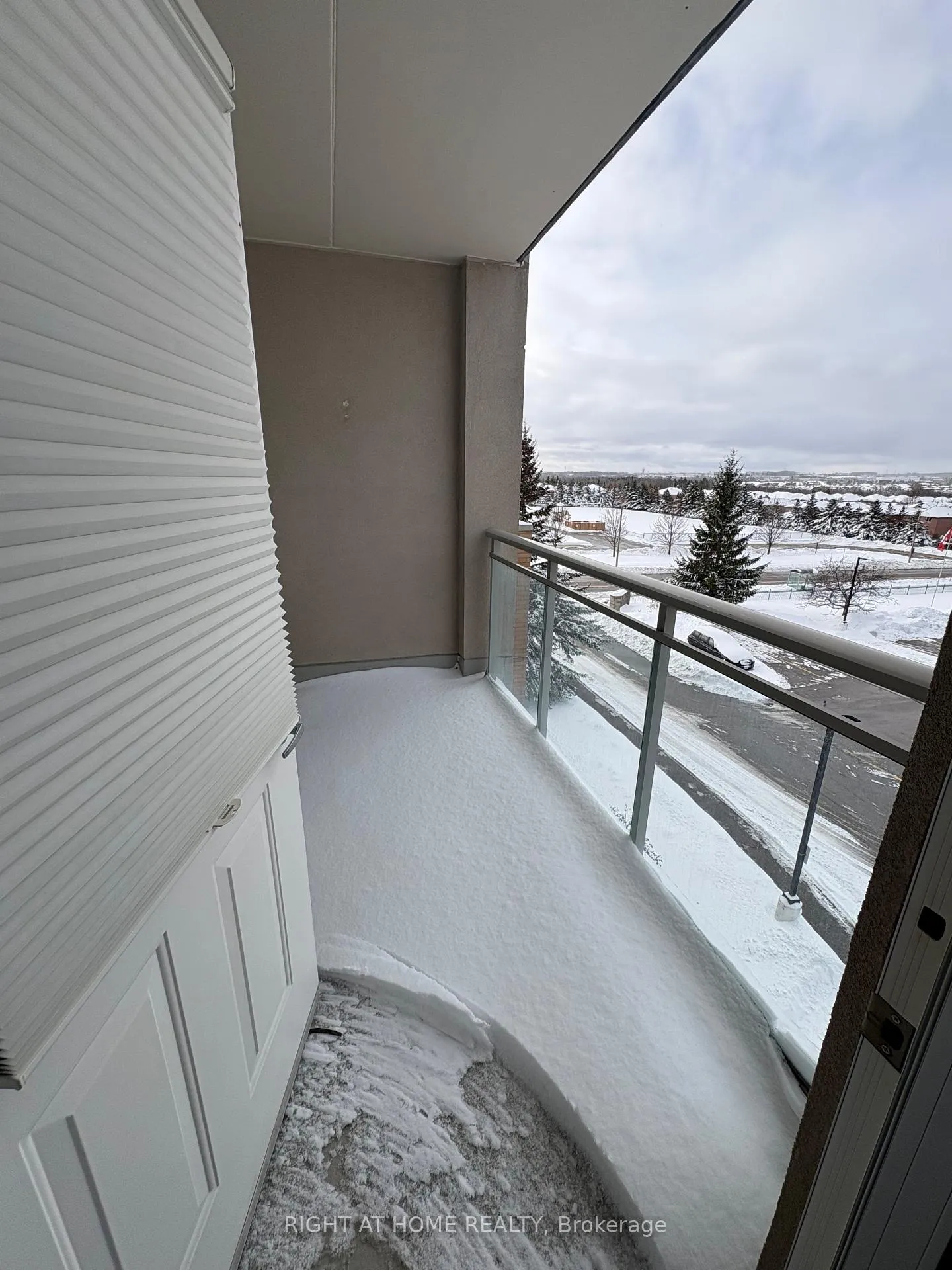Photo 27 of Unit 402, 94 Dean Avenue, Barrie, Painswick South — HOMEH